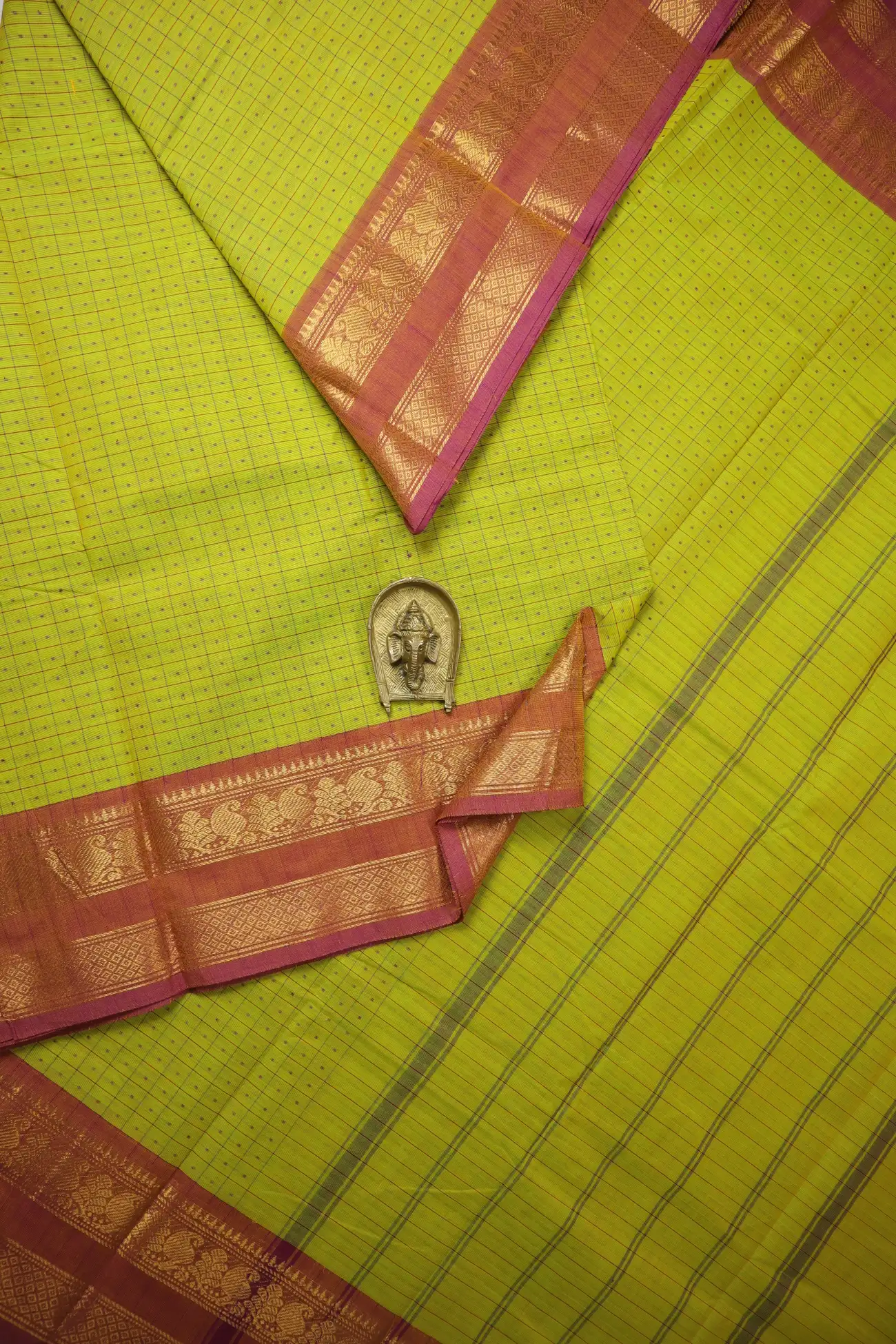 yellow-green-laksha-deepam-kanchi-cotton-saree-uu005533-b