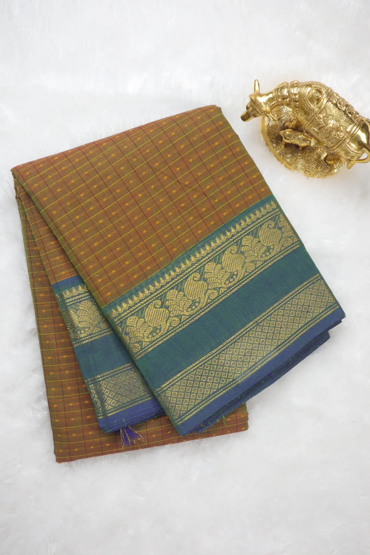 olive-laksha-deepam-mango-kanchi-cotton-saree-uu005529-a