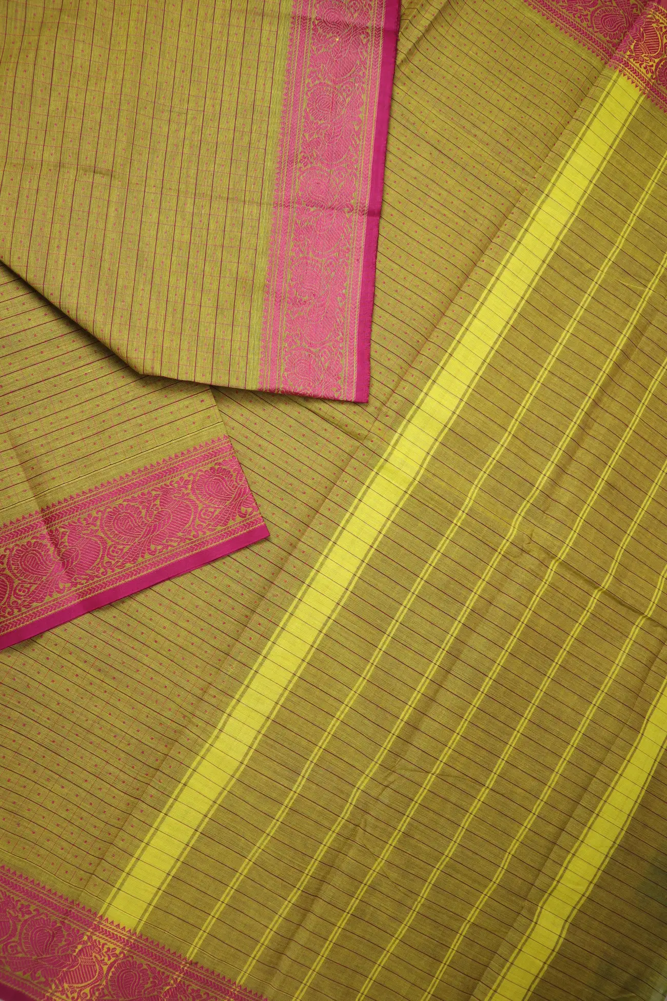 green-laksha-deepam-peacock-kanchi-cotton-saree-uu005527-c