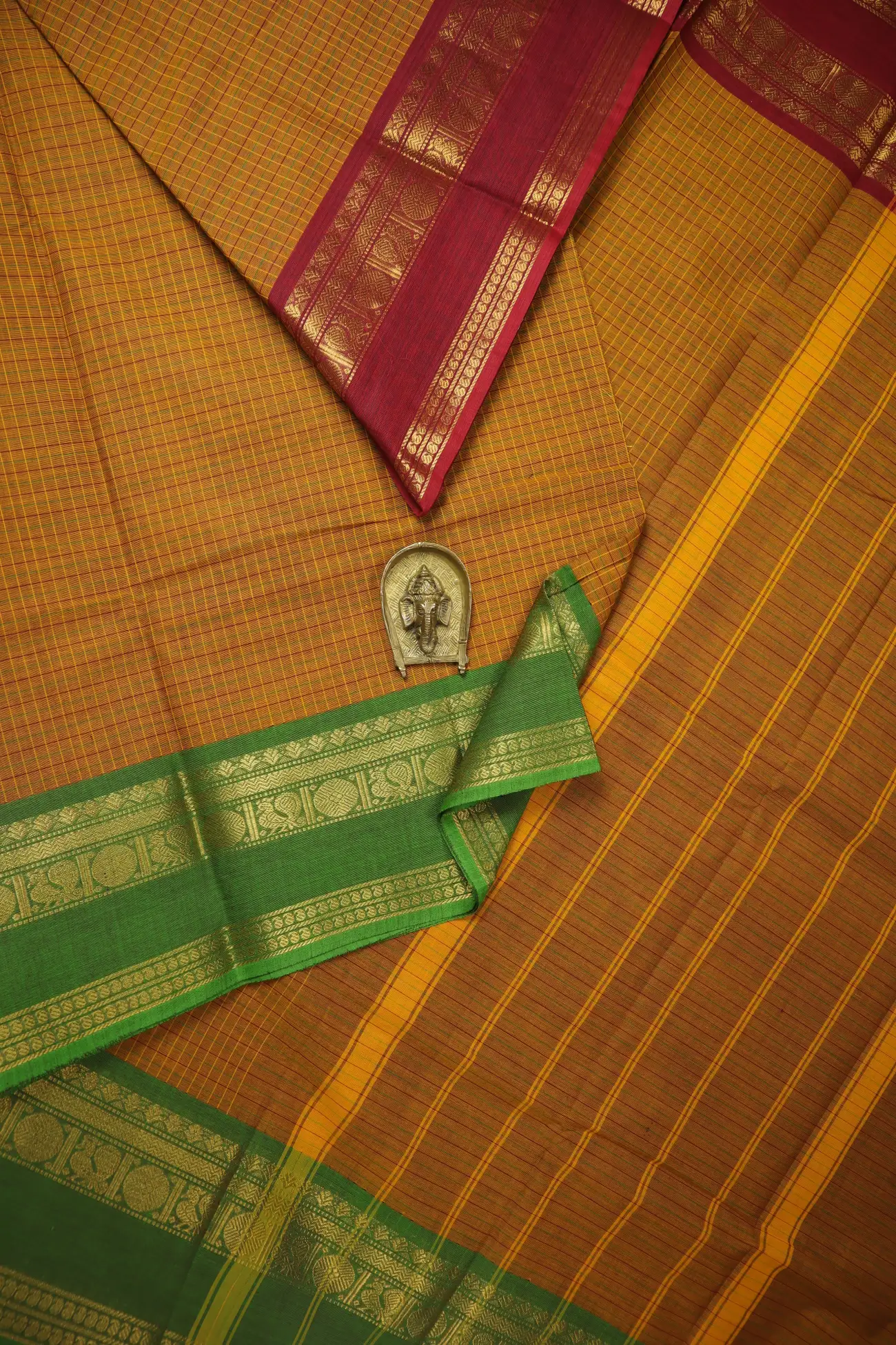peru-peacock-checked-saree-ck002789-b