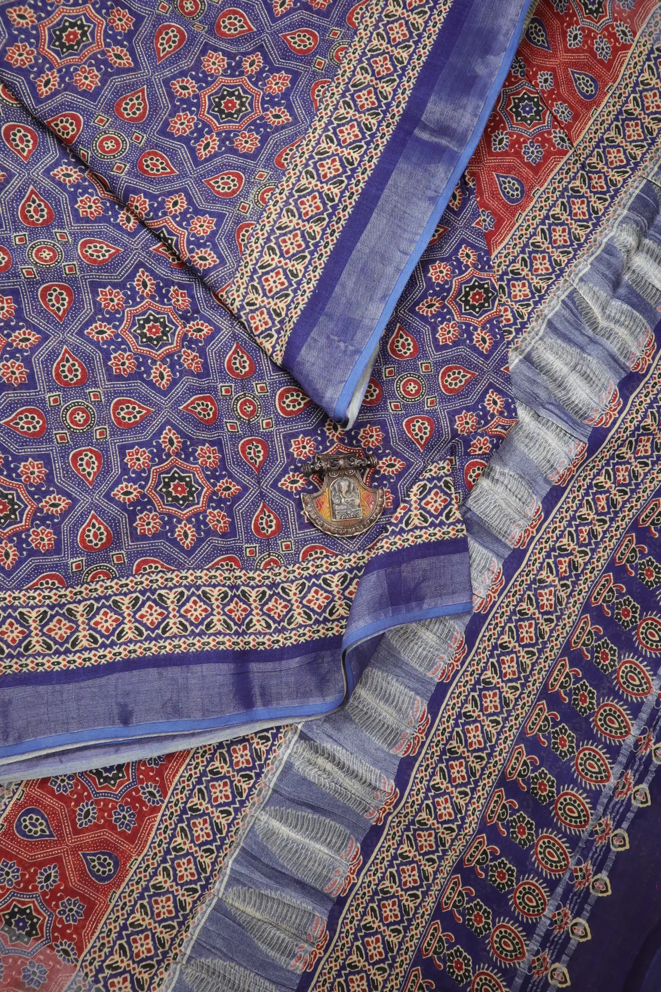 navy-flower-linen-printed-hand-block-printed-saree-lnp000165-b