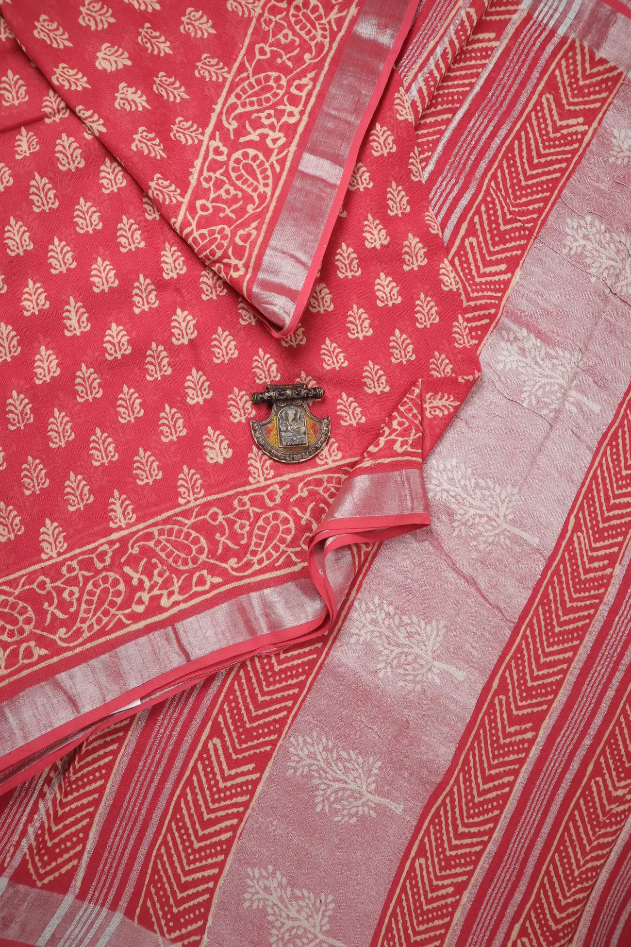 salmon-flower-linen-printed-hand-block-printed-saree-lnp000168-b