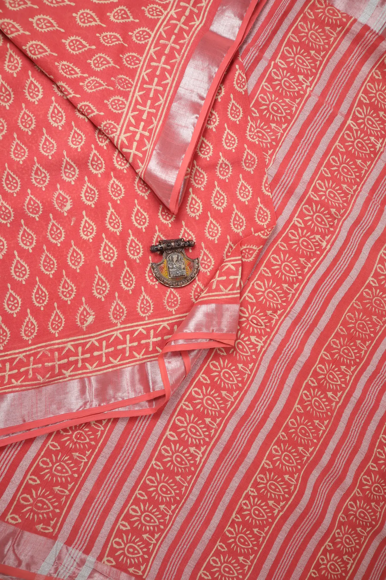 salmon-flower-linen-printed-hand-block-printed-saree-lnp000172-b
