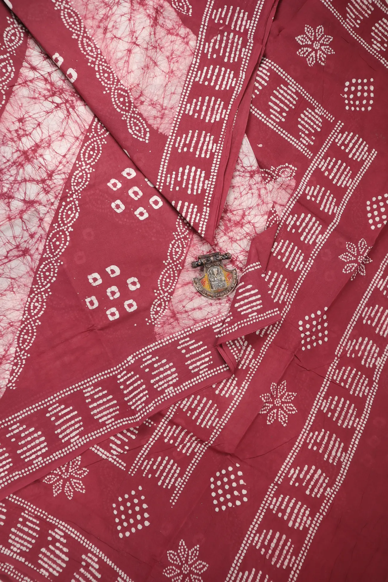 plum-batik-madurai-sungudi-saree-ss006282-a
