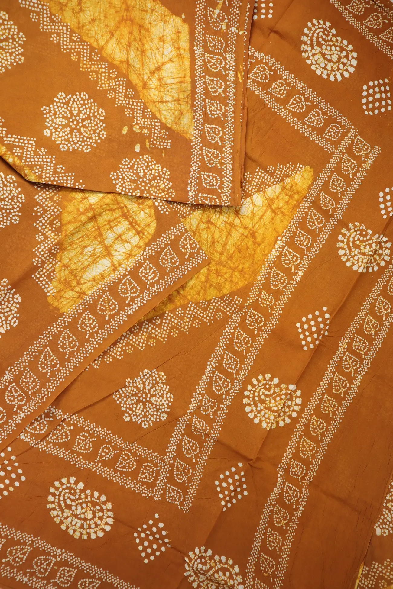 mustard-batik-madurai-sungudi-saree-ss006283-b