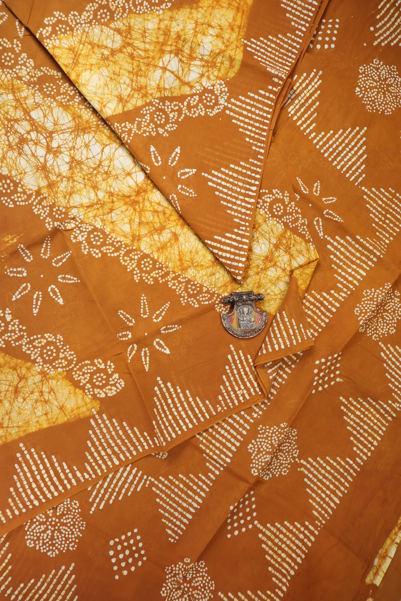 mustard-flower-madurai-sungudi-saree-ss006281-a