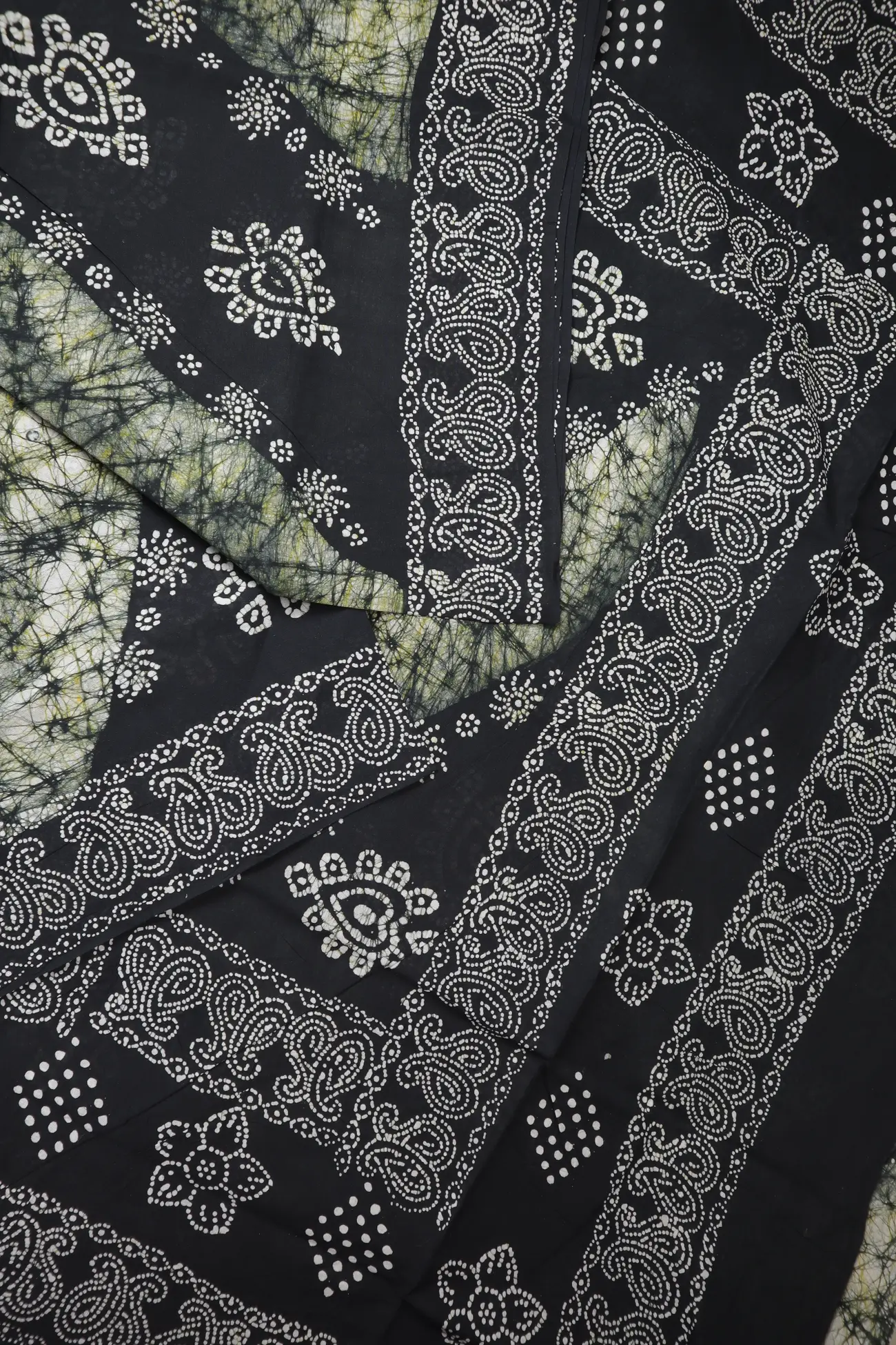 dark-green-batik-madurai-sungudi-saree-ss006289-b