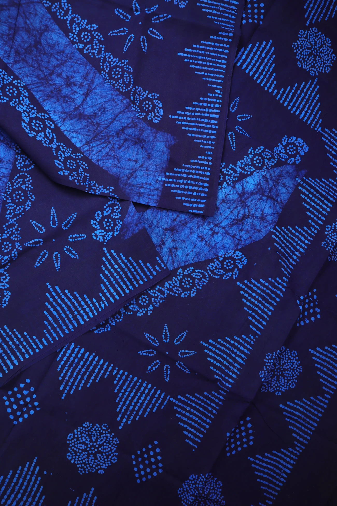 navy-batik-madurai-sungudi-saree-ss006303-b