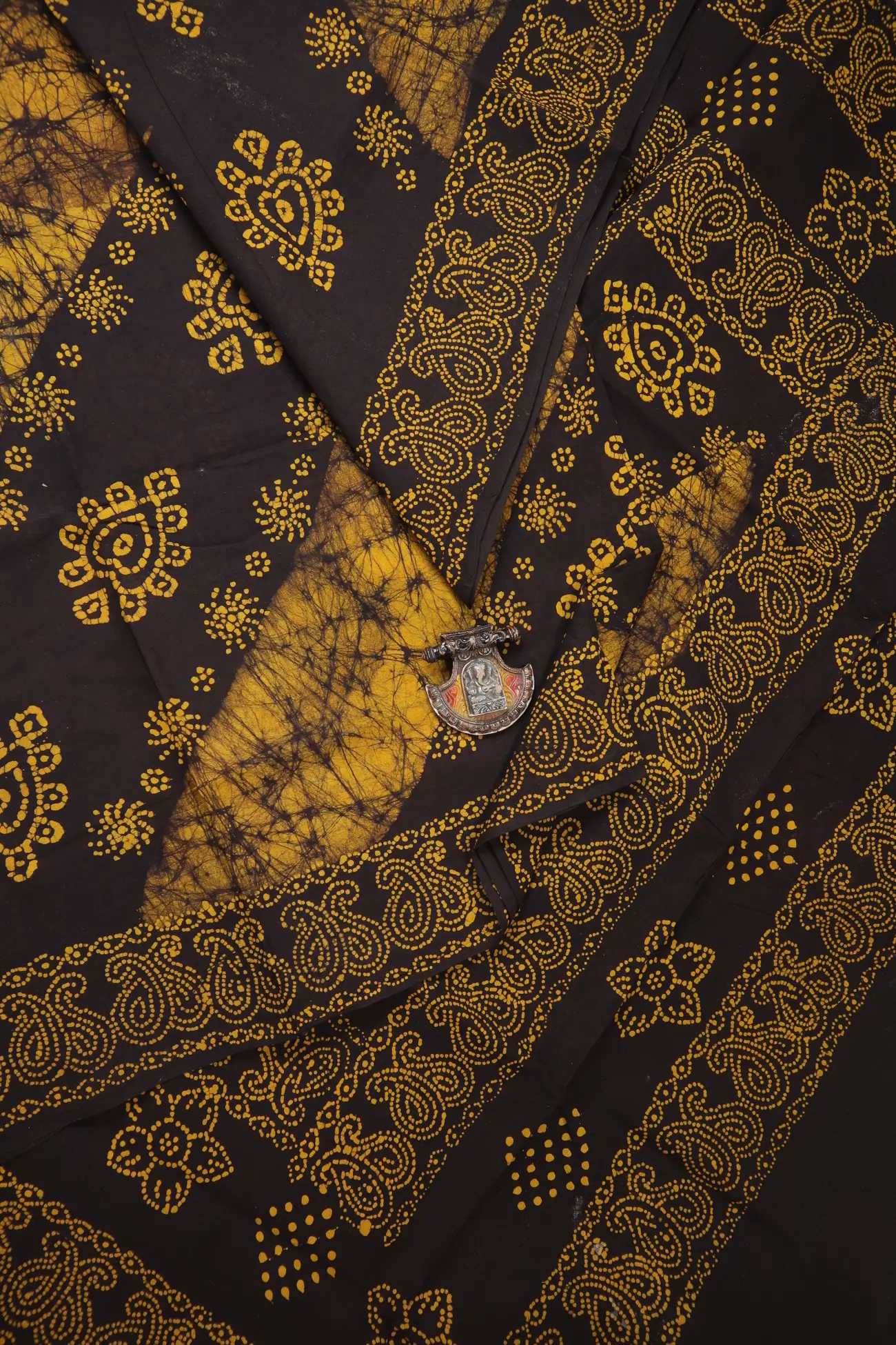 coffee-brown-batik-madurai-sungudi-saree-ss006288-a