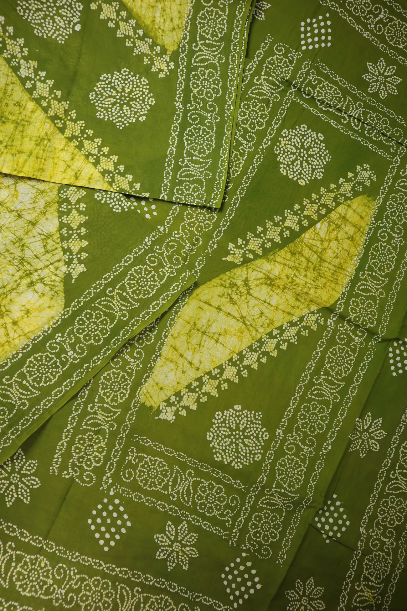 green-batik-madurai-sungudi-saree-ssb000062-b
