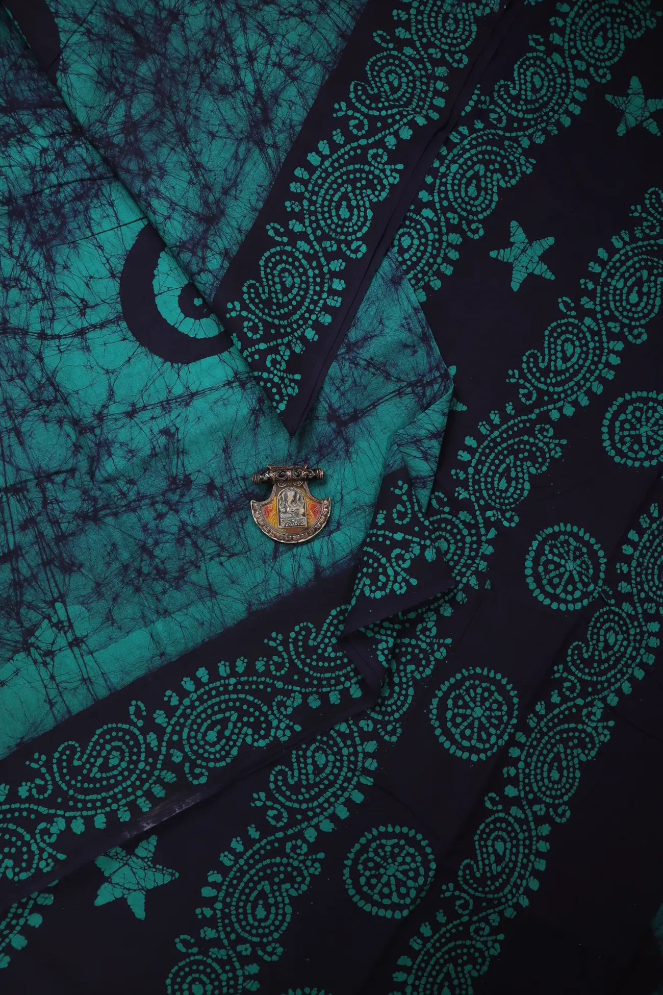 teal-batik-madurai-sungudi-saree-ssb000029-a