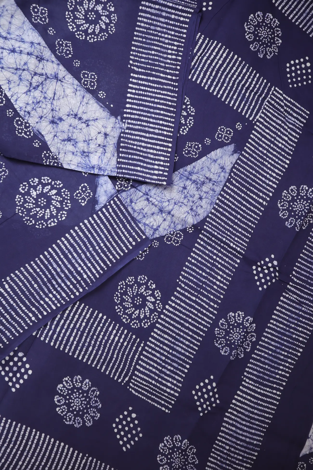 navy-batik-madurai-sungudi-saree-ssb000043-b