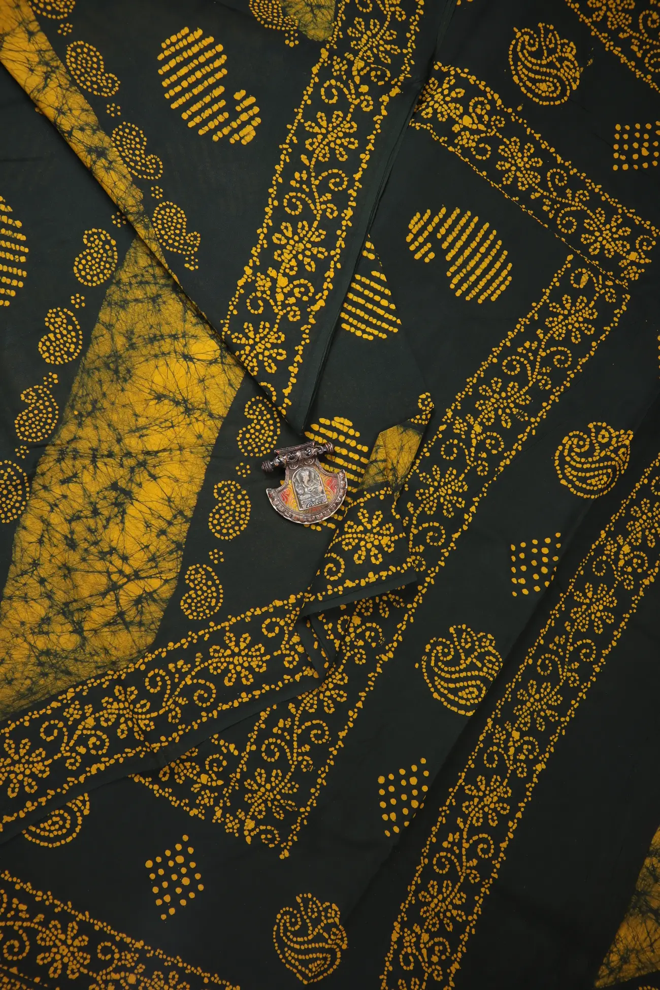 green-batik-madurai-sungudi-saree-ssb000042-a