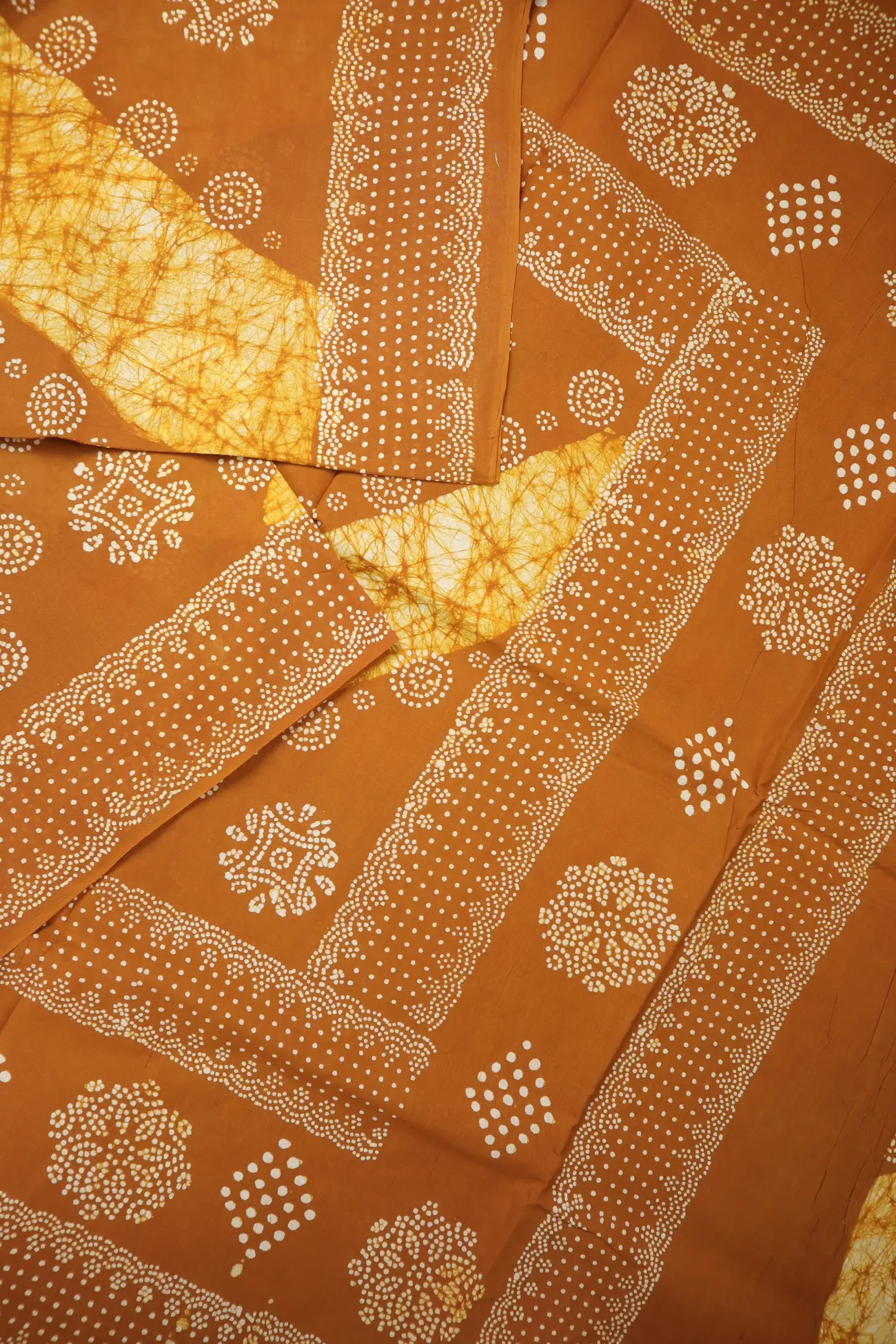 mustard-batik-madurai-sungudi-saree-ssb000064-b
