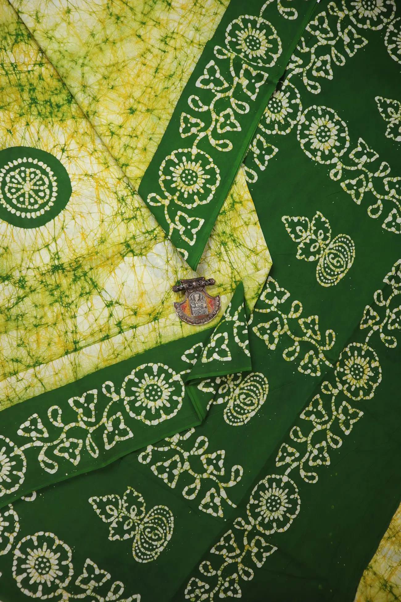 green-batik-madurai-sungudi-saree-ssb000059-a