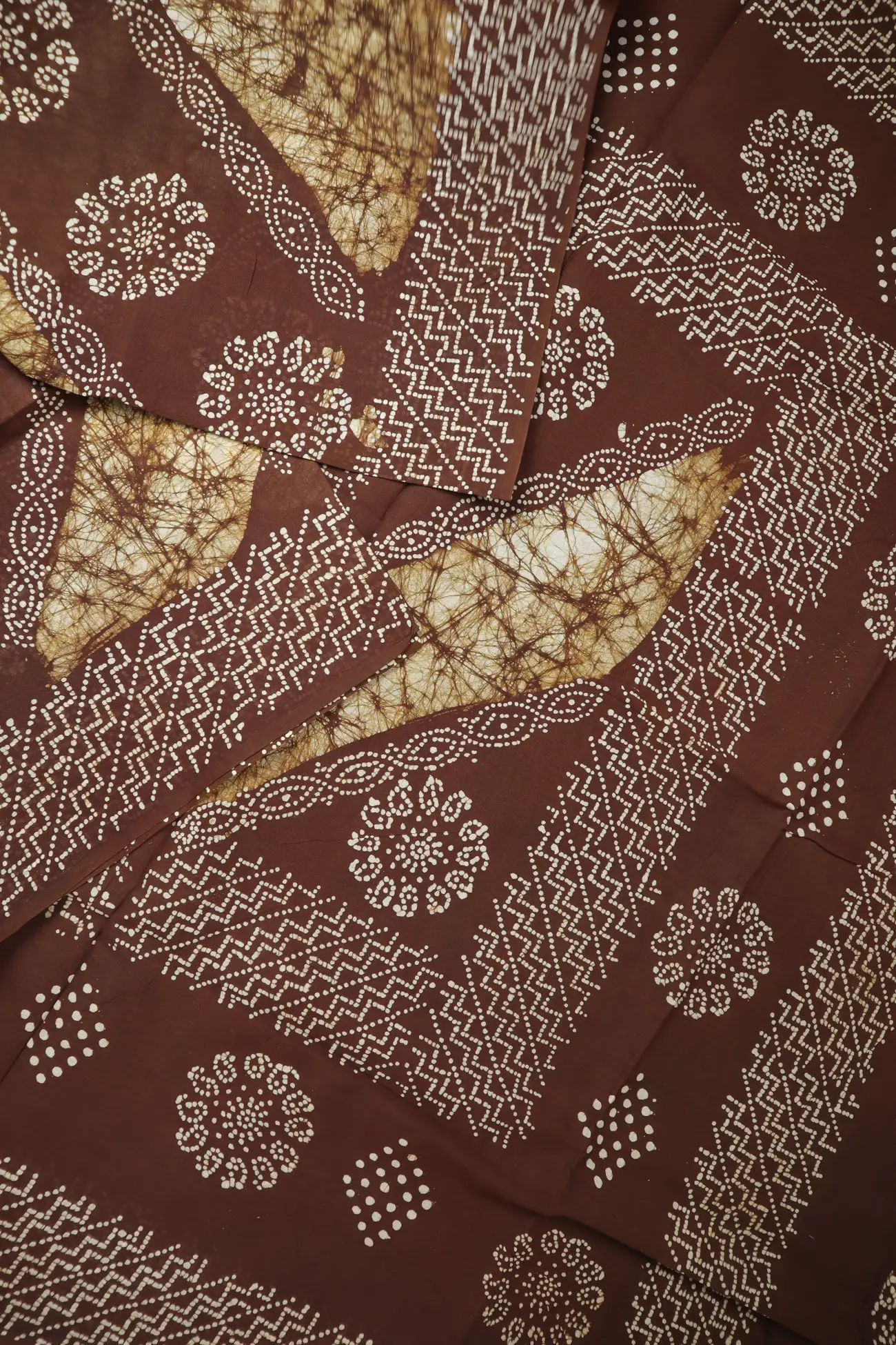 brown-batik-madurai-sungudi-saree-ssb000063-b