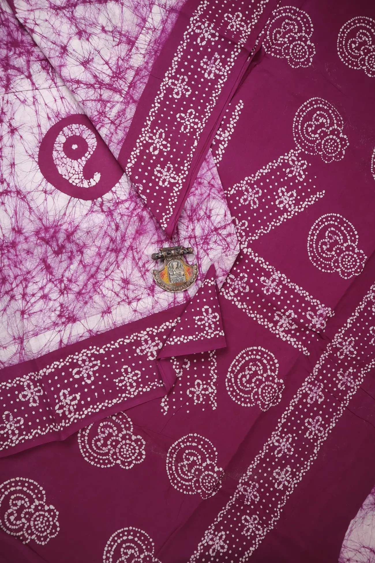 magenta-batik-madurai-sungudi-saree-ssb000019-a