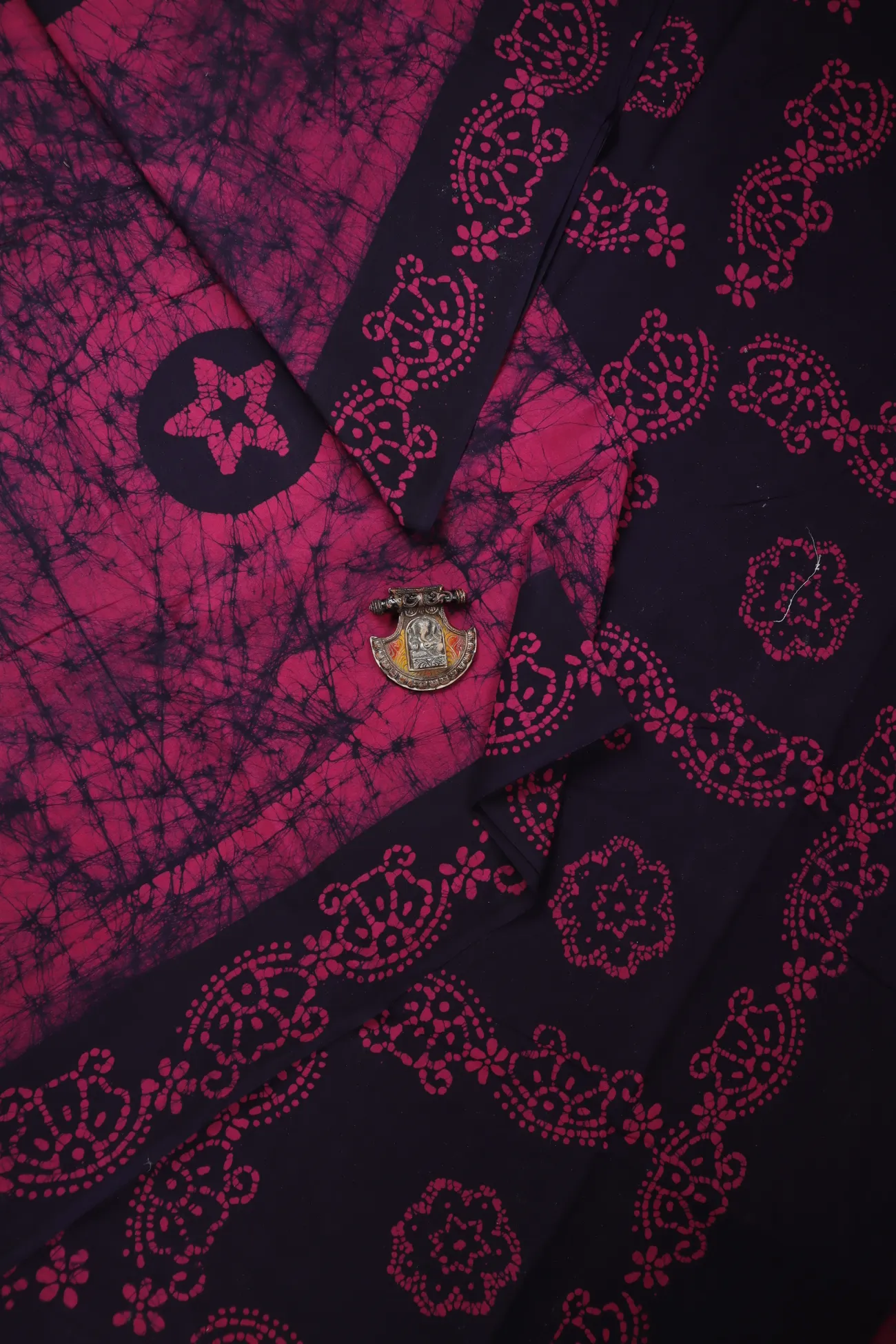 magenta-batik-madurai-sungudi-saree-ssb000016-a