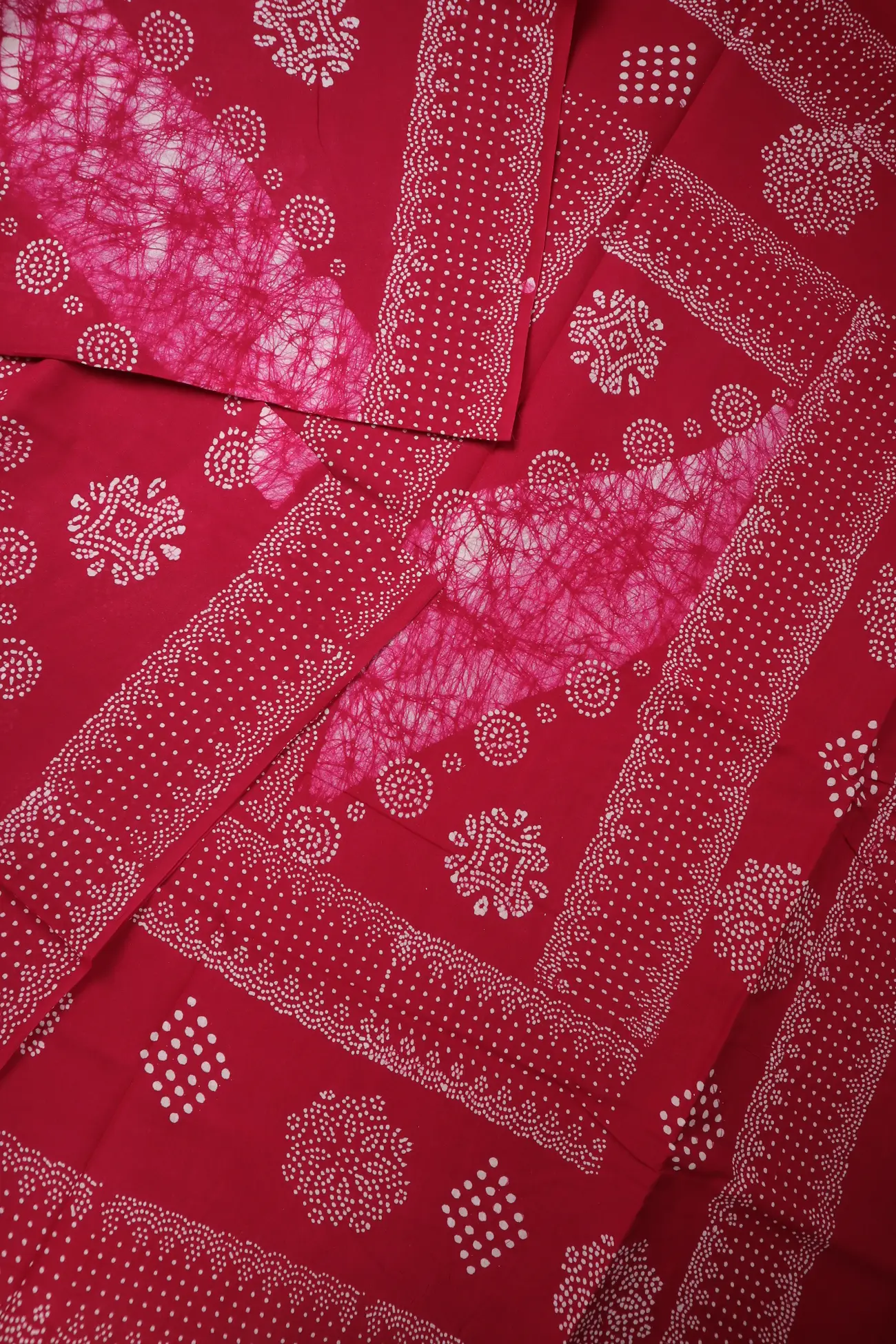 pink-batik-madurai-sungudi-saree-ssb000056-b