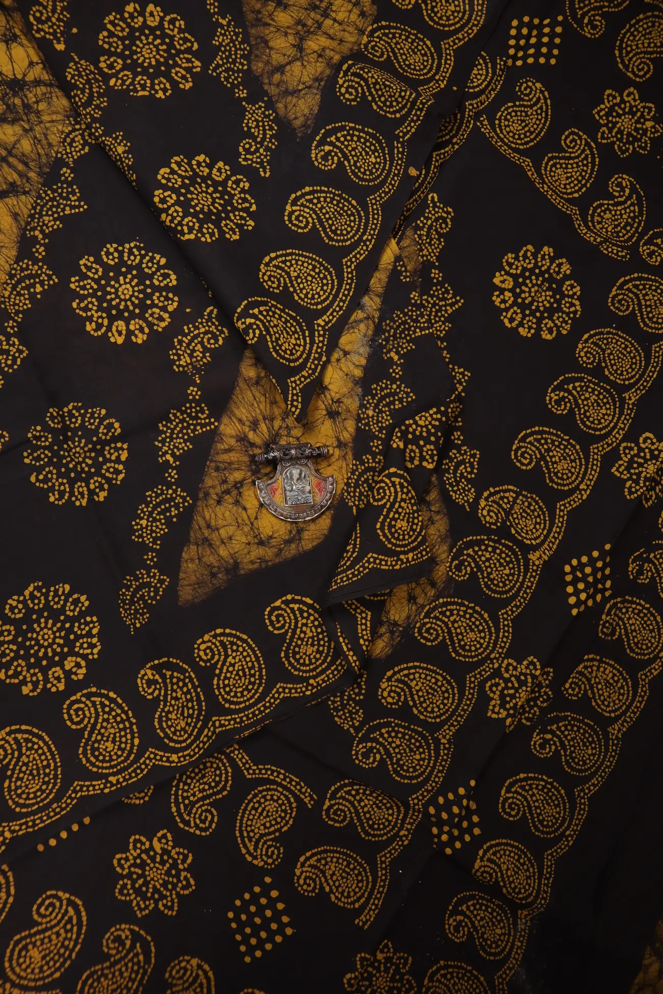 coffee-brown-batik-madurai-sungudi-saree-ssb000047-a