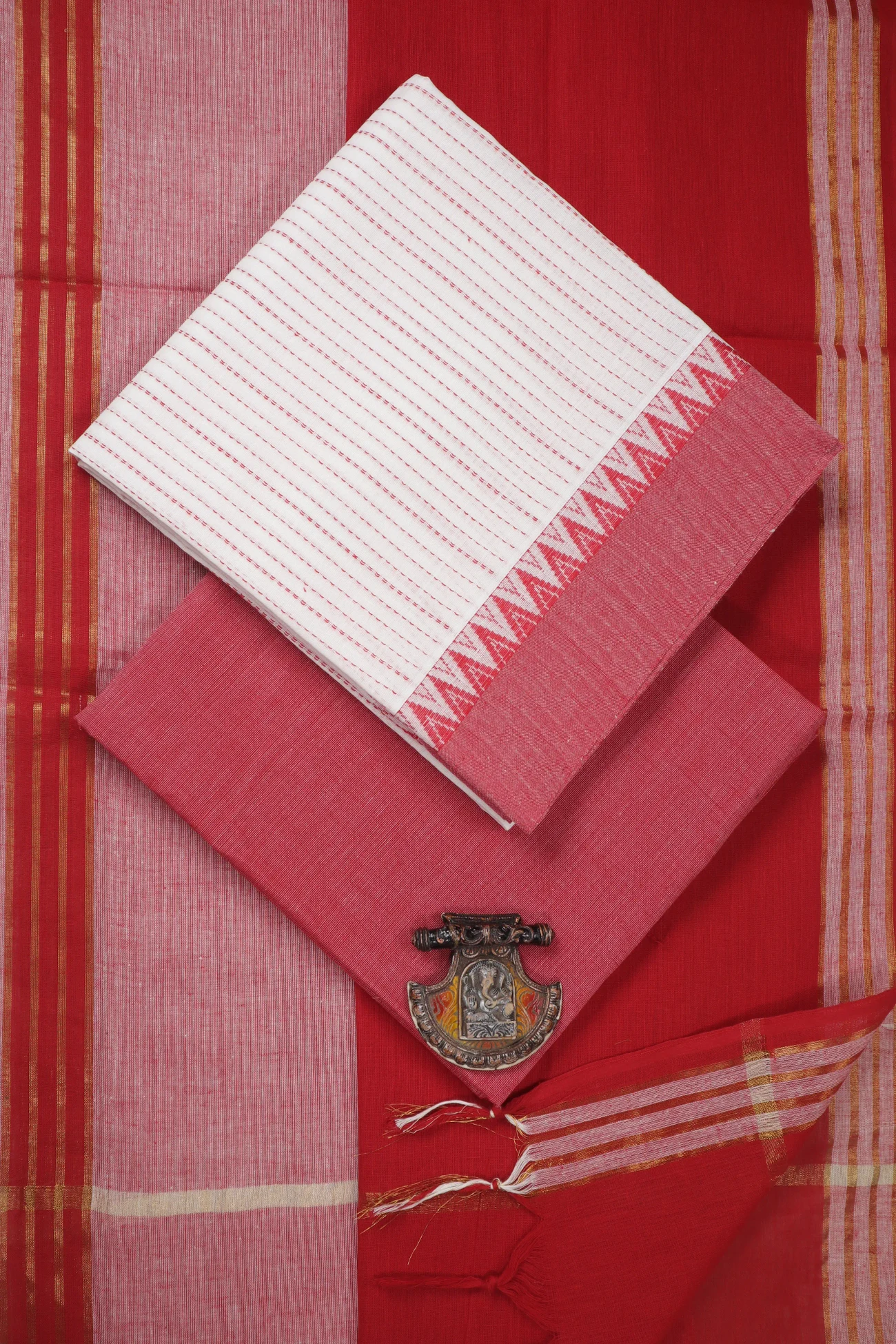 white-temple-chettinad-dress-materials-cc000115-a