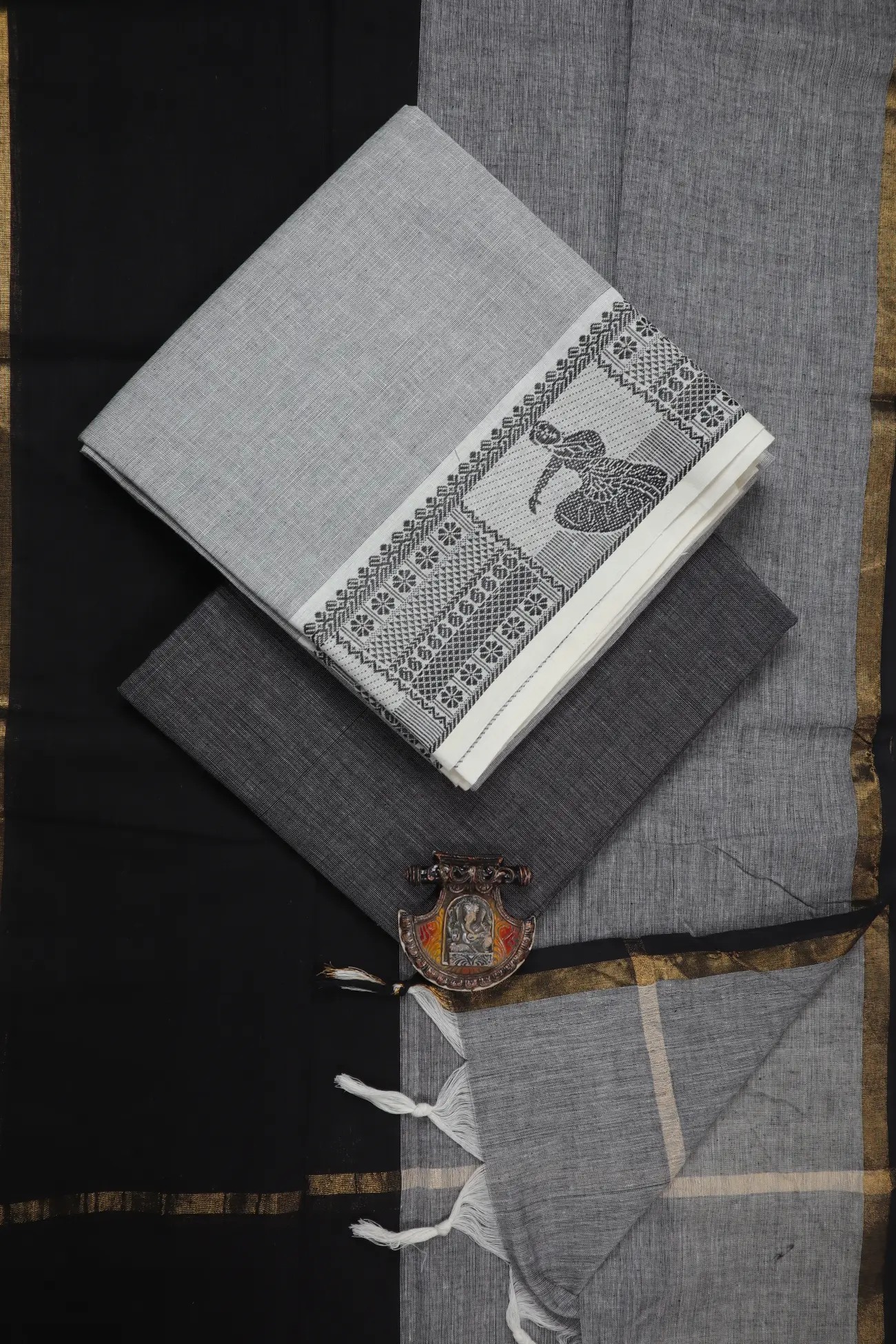 gray-doll-chettinad-dress-materials-cc000164-a