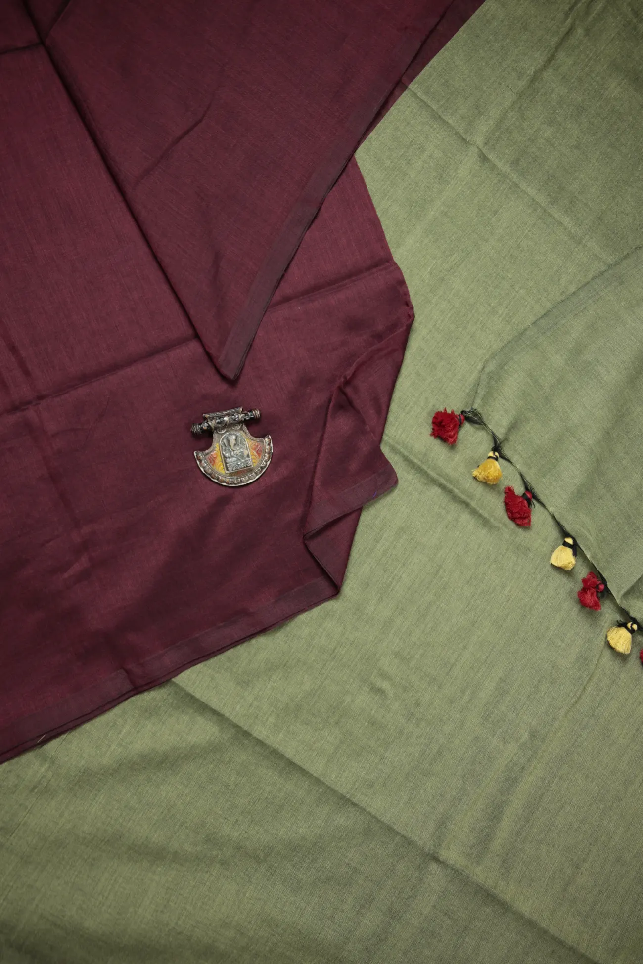 maroon-plain-bengal-saree-kh001867-a
