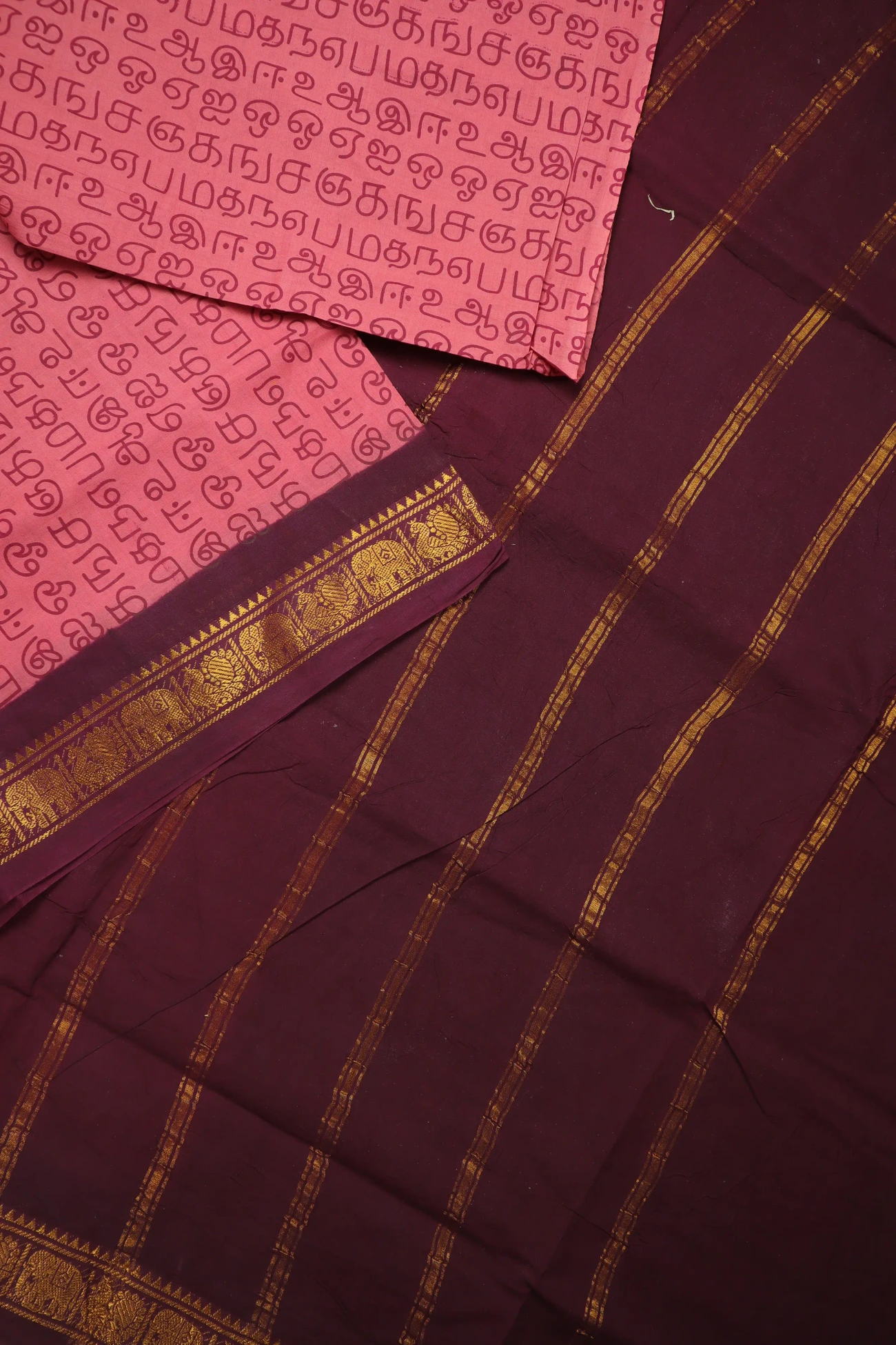 pale-violet-red-tamil-alphabets-madurai-sungudi-saree-ss006309-b