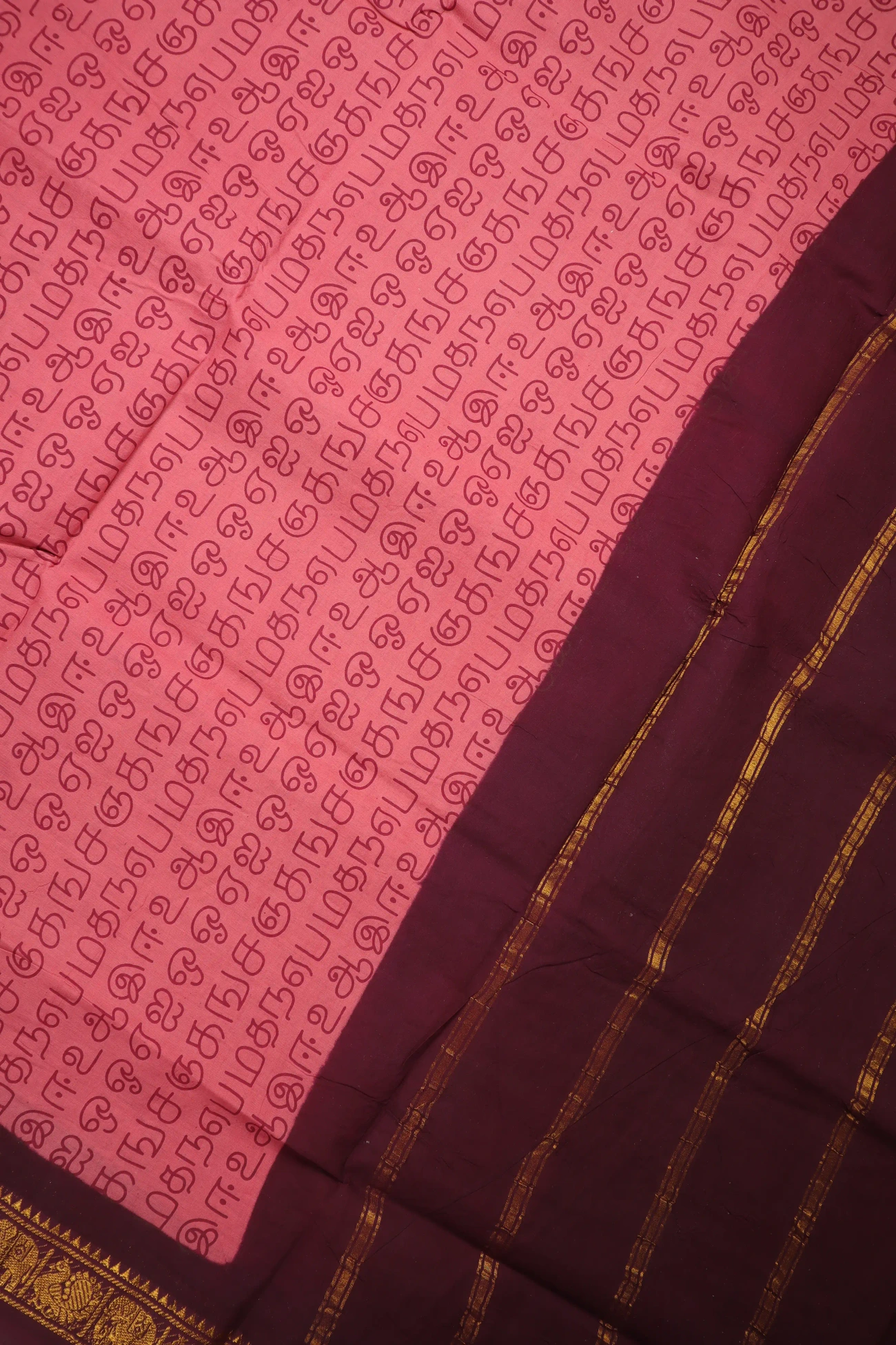 pale-violet-red-tamil-alphabets-madurai-sungudi-saree-ss006309-c