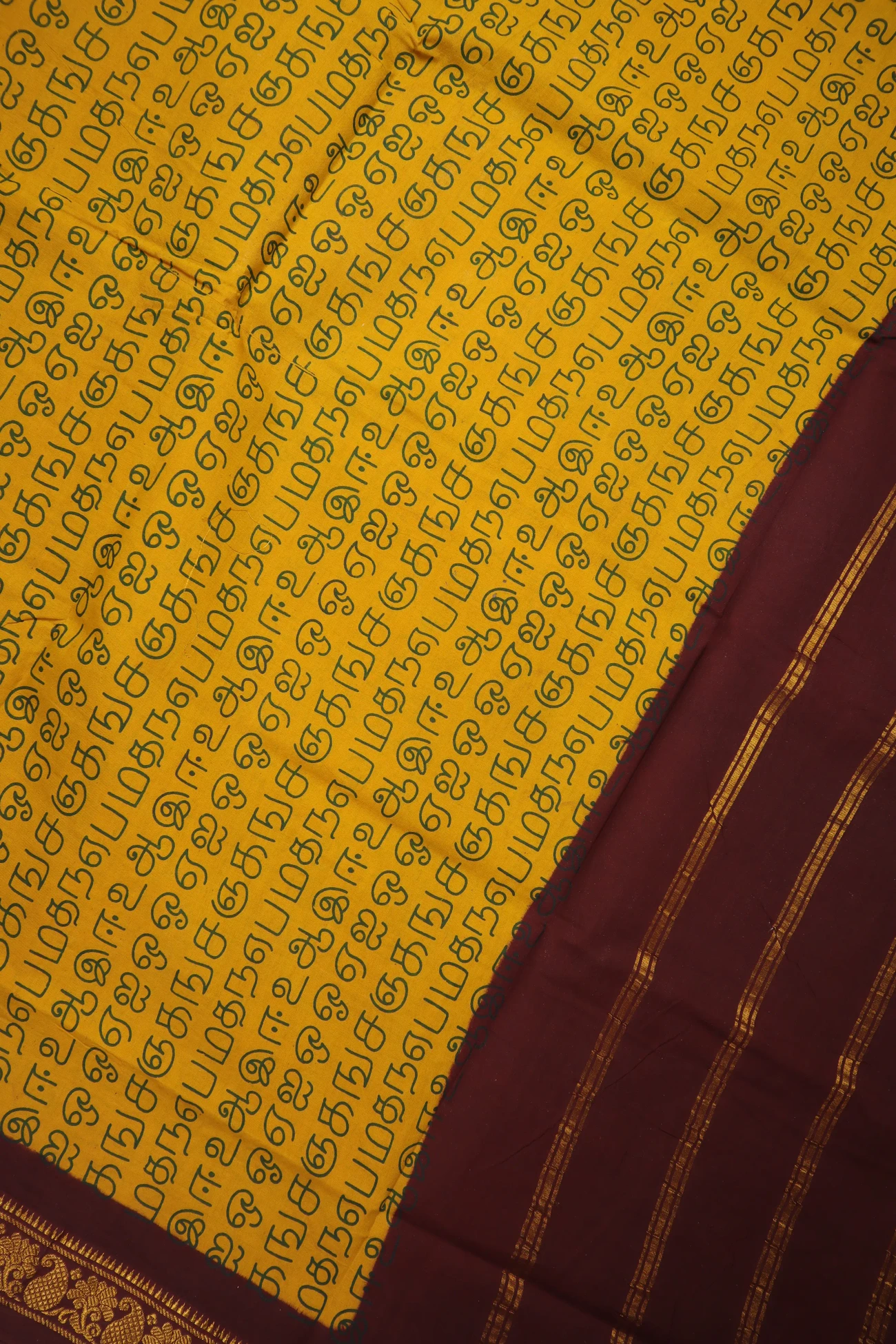 yellow-tamil-alphabets-madurai-sungudi-saree-ss006322-c