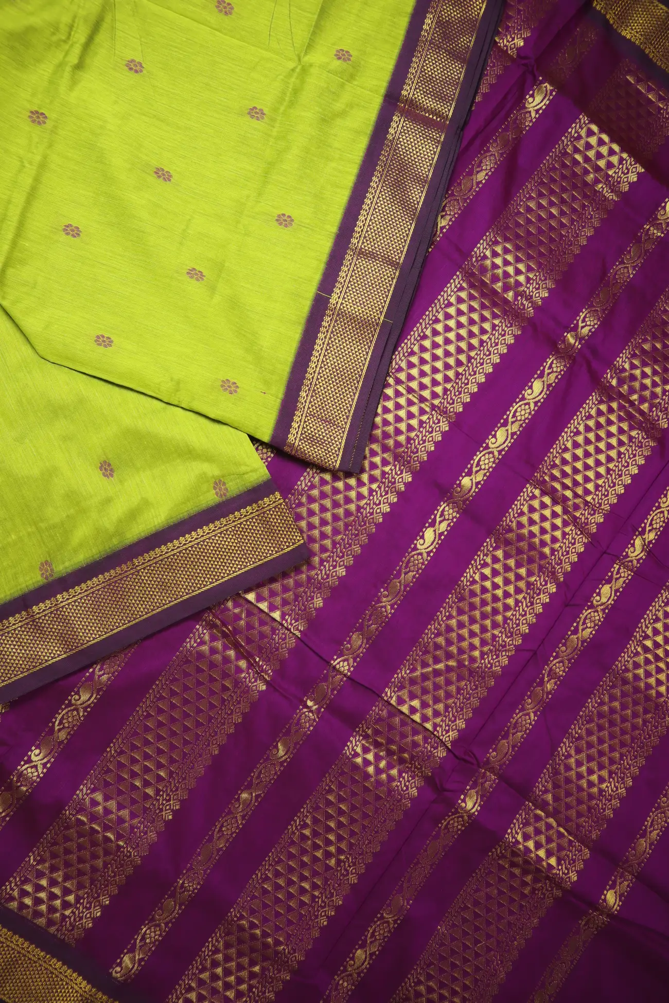 green-diamoned-kalyani-cotton-madisar-kns000025-b