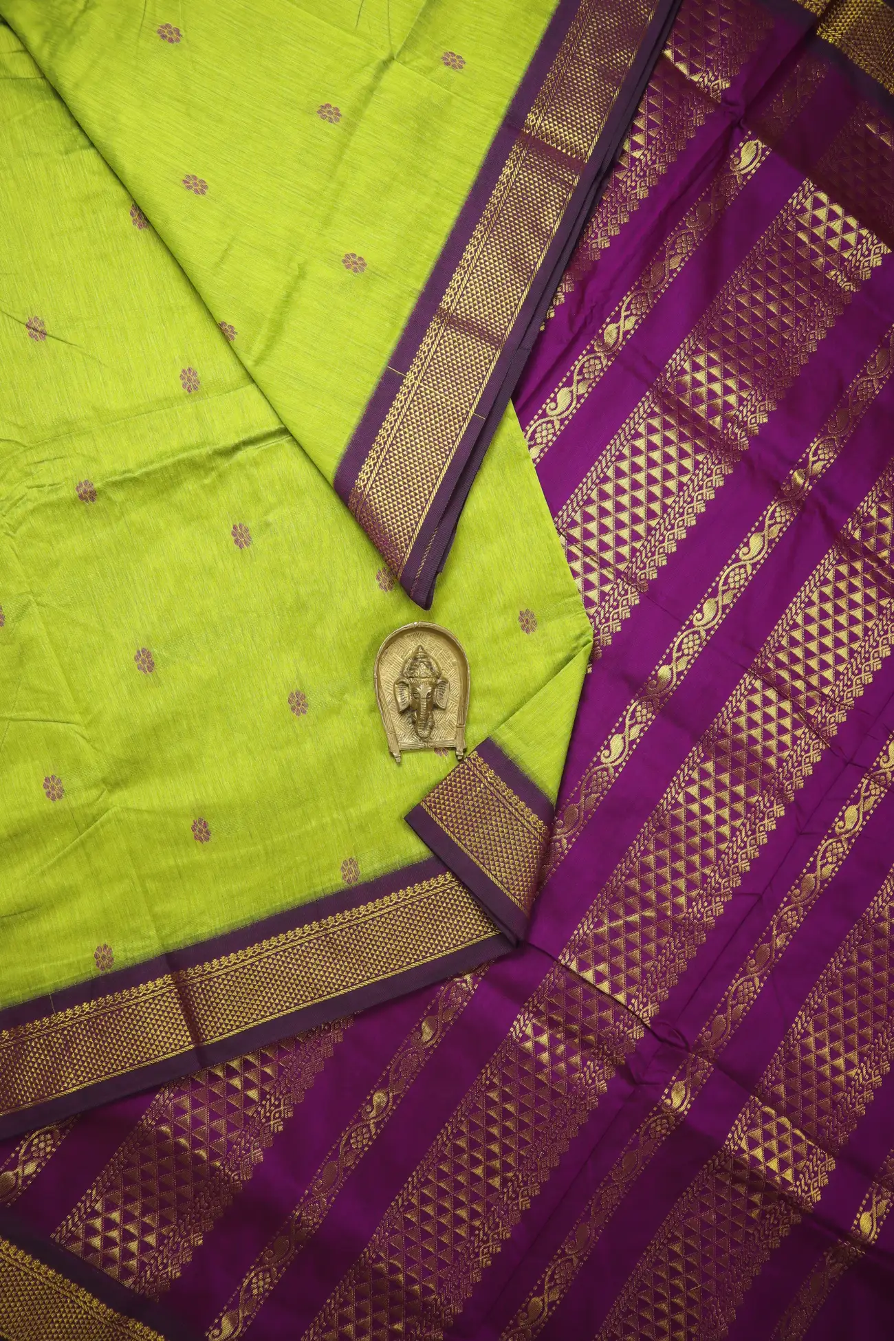 light-green-diamoned-kalyani-cotton-madisar-kns000019-a