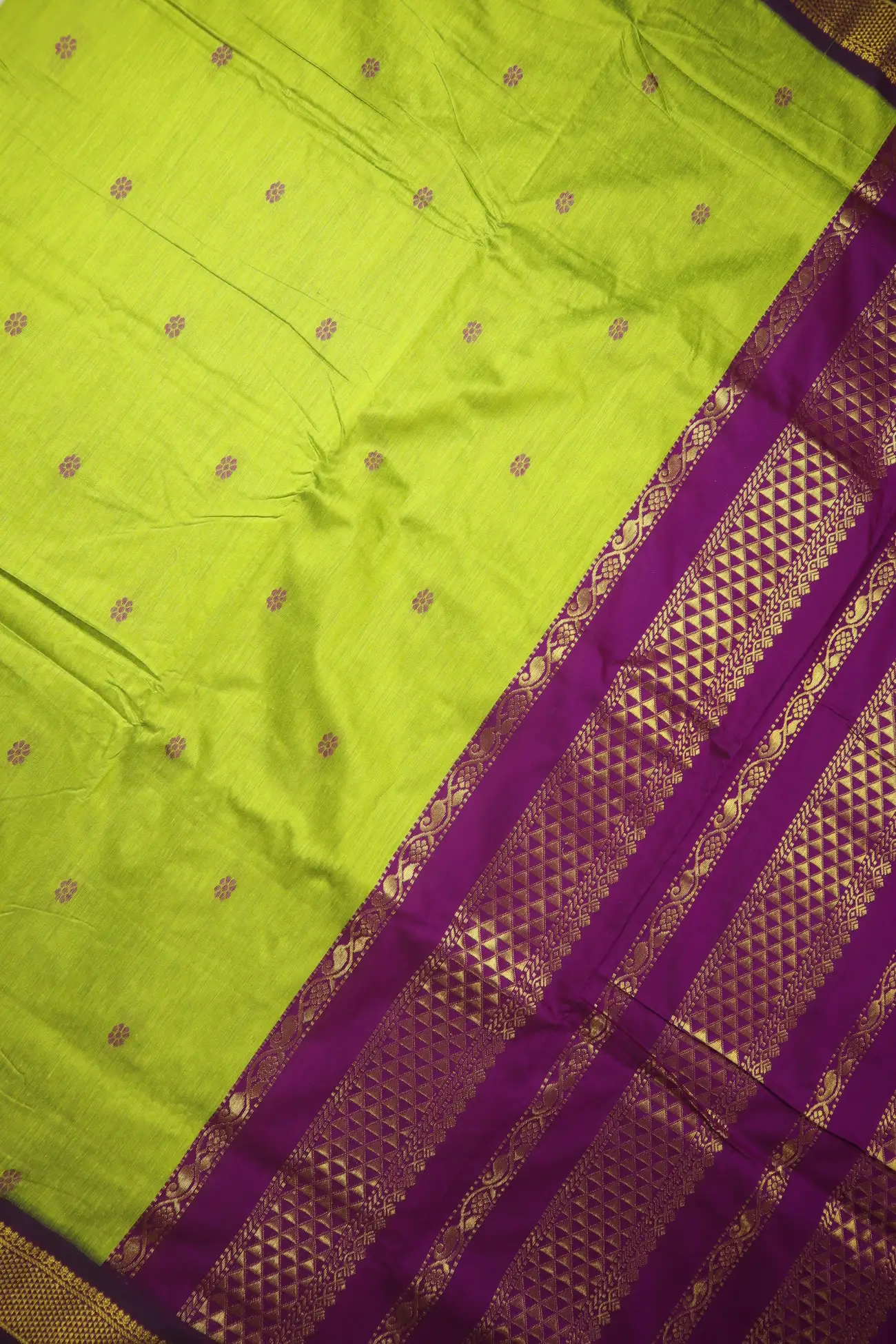 light-green-diamoned-kalyani-cotton-madisar-kns000019-c