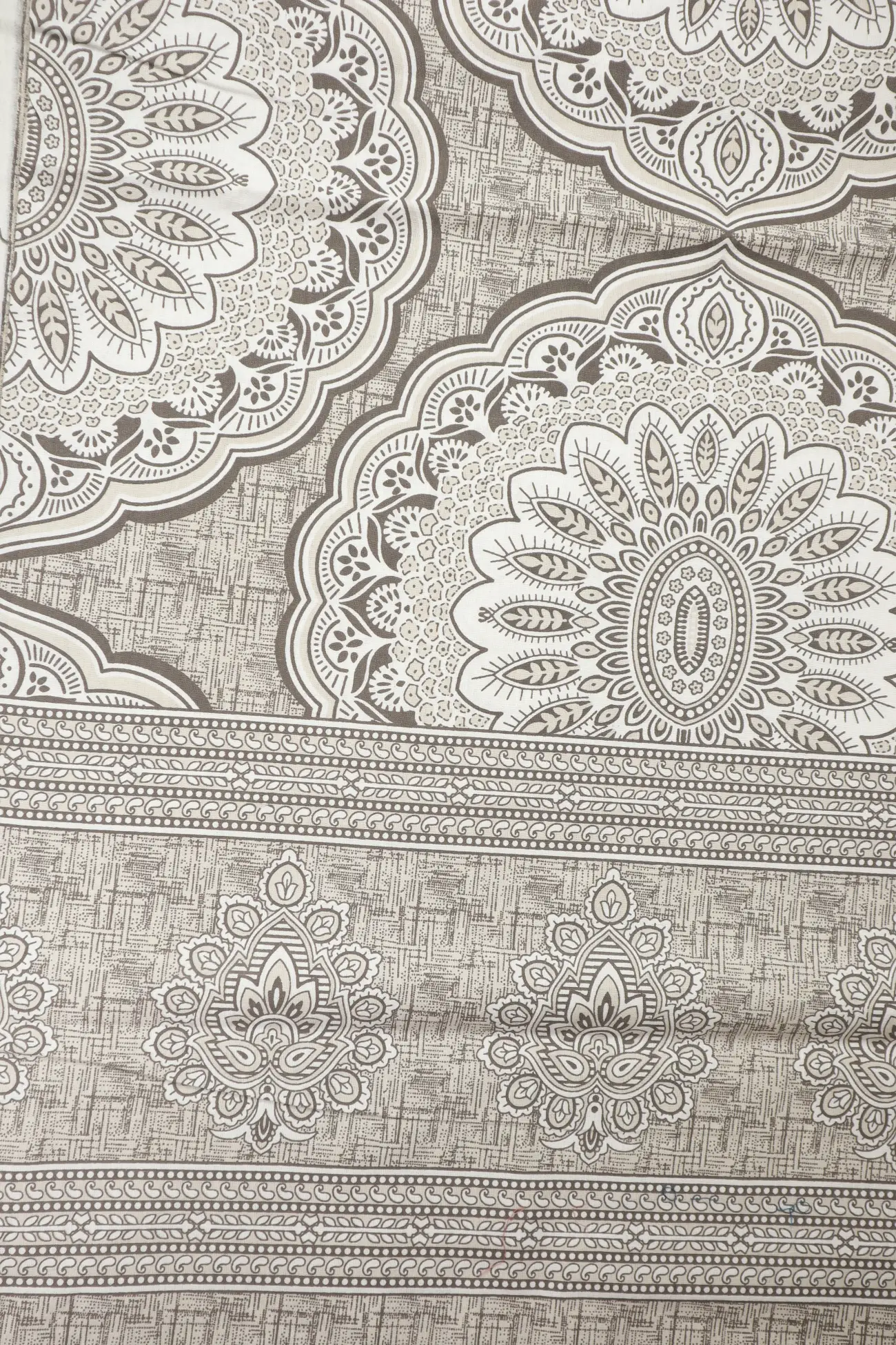 dark-khaki-flower-bedspread-bp000145-b