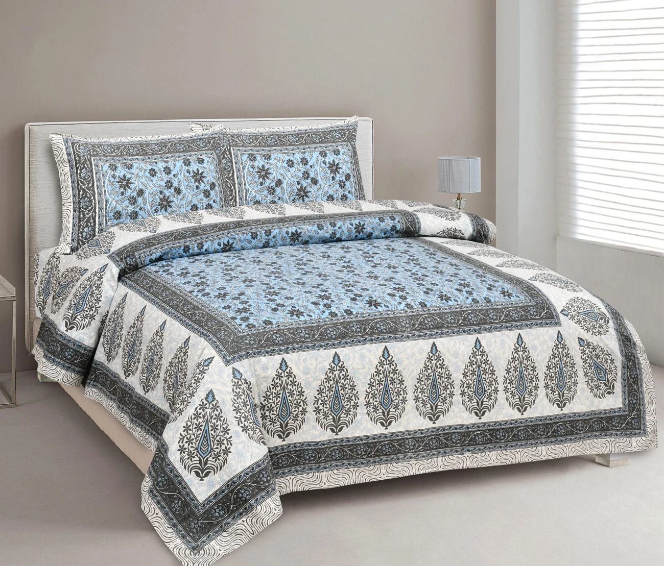 blue-flower-bedspread-bp000137-a