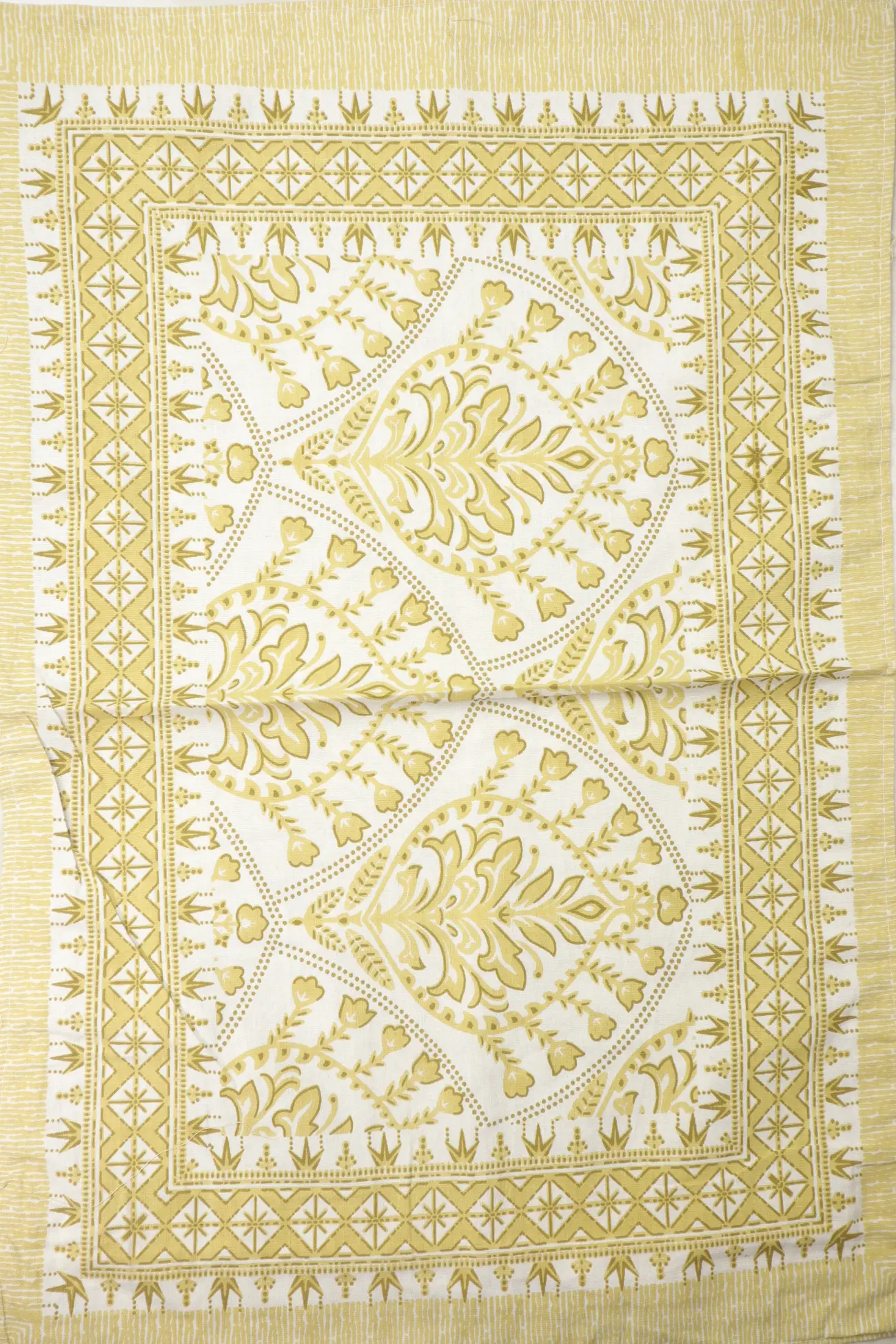 yellow-flower-bedspread-bp000140-c