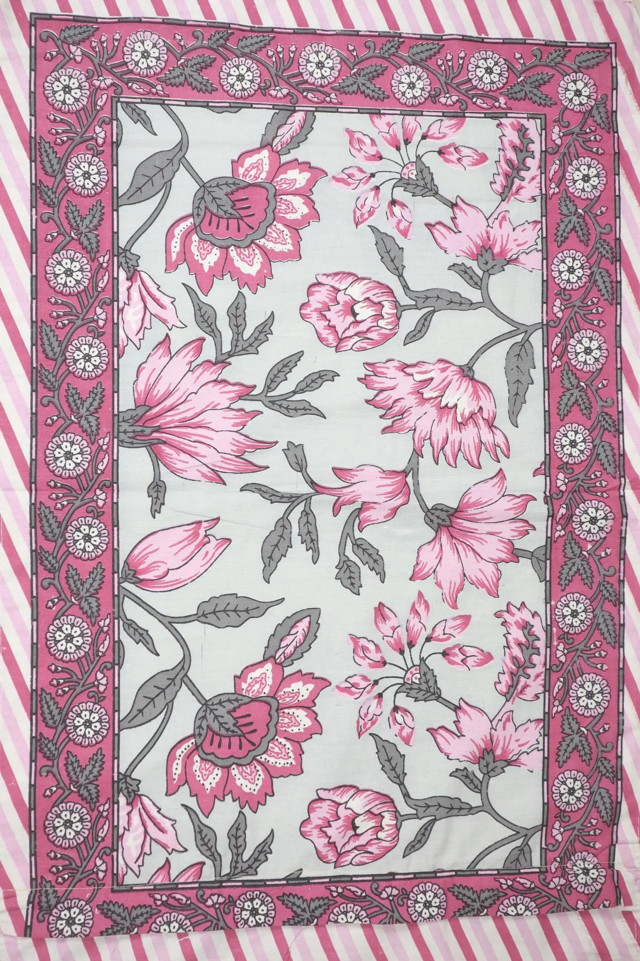 pink-flower-bedspread-bp000134-c