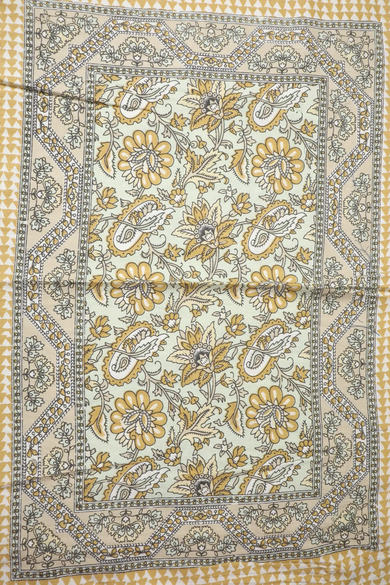 pista-green-flower-bedspread-bp000158-b
