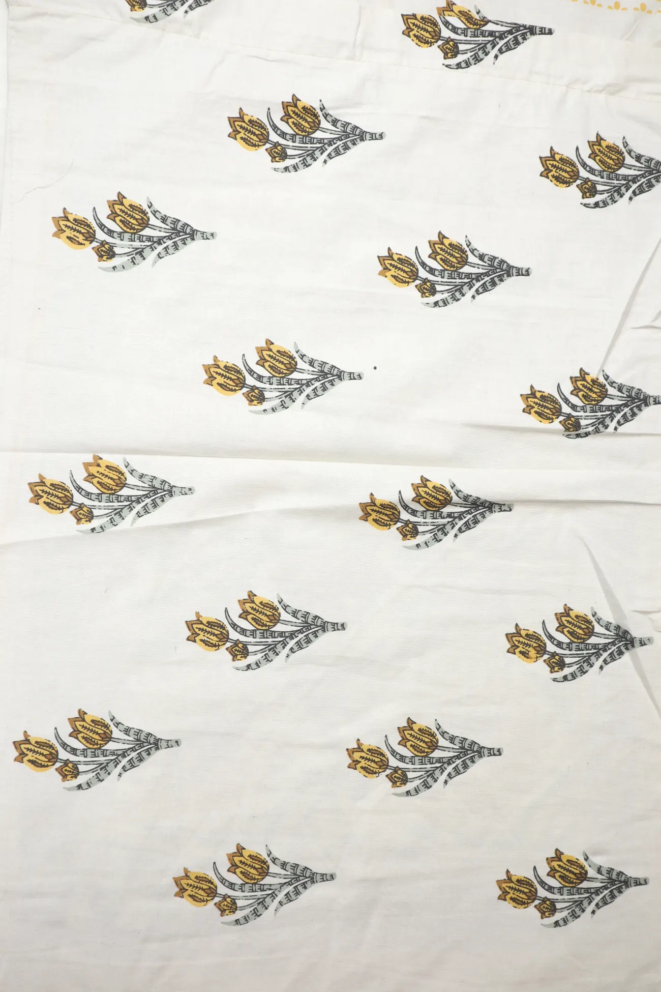 yellow-green-flower-bedspread-bp000115-c