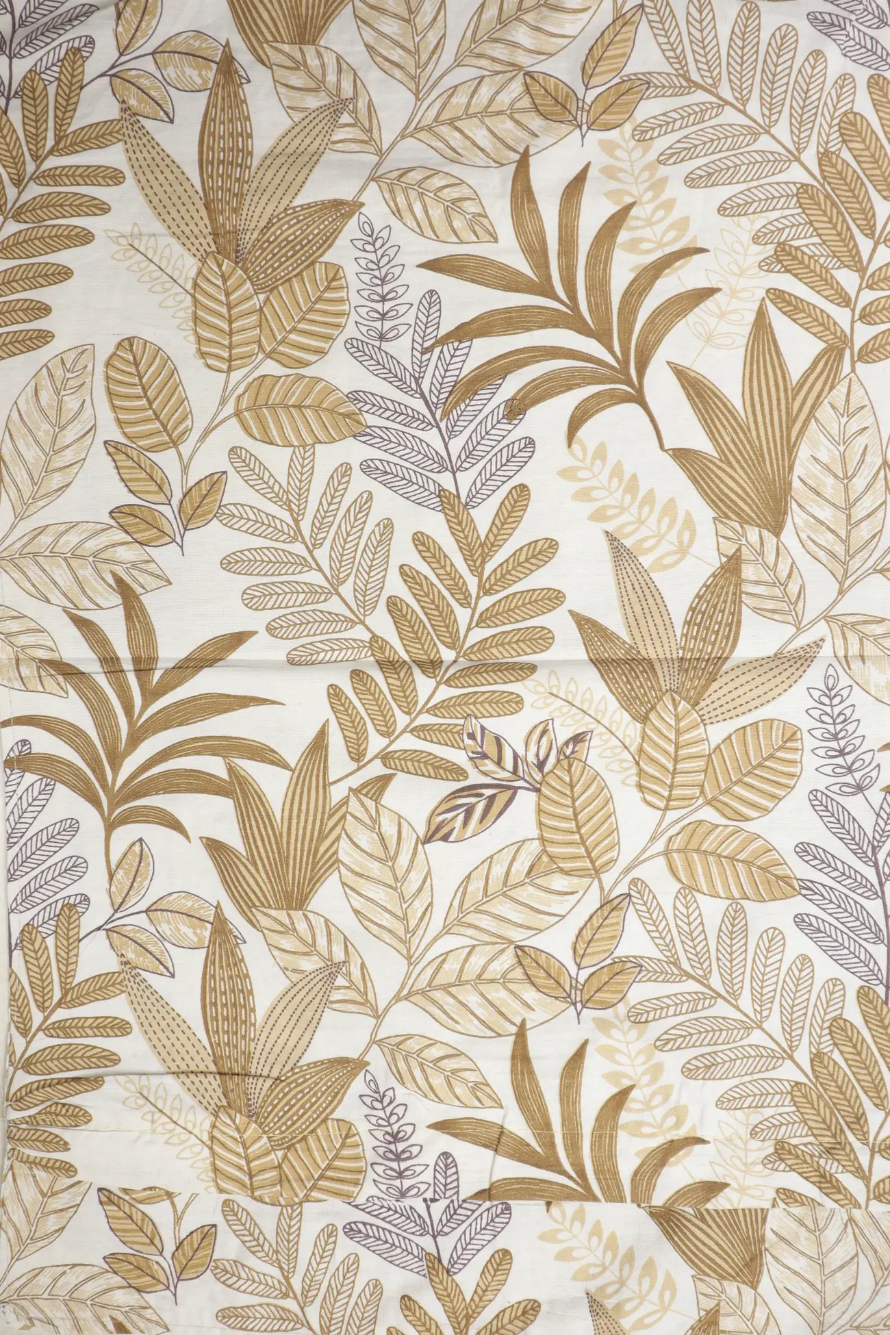 off-white-flower-bedspread-bp000144-d