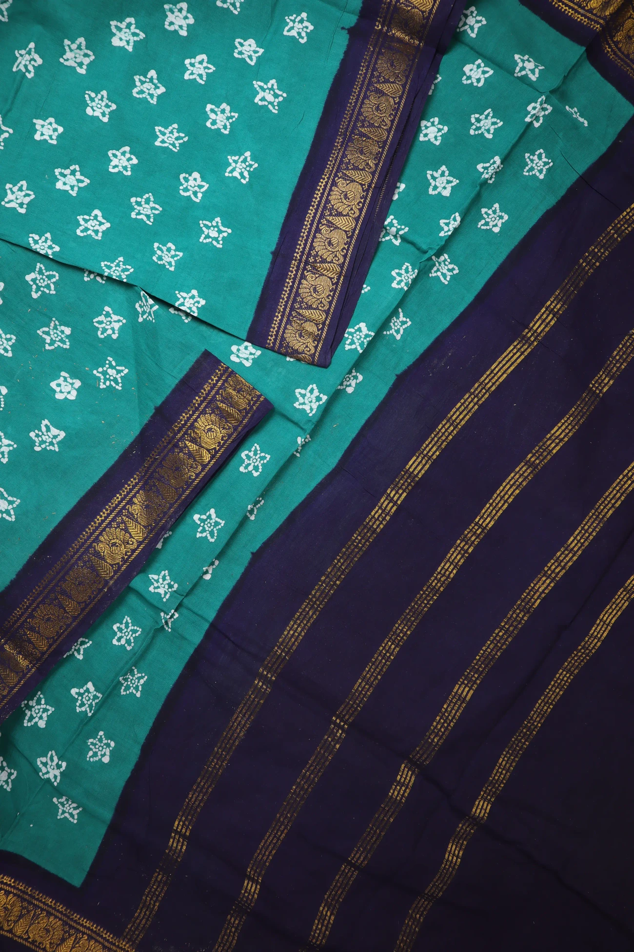 teal-flower-madurai-sungudi-saree-ss006331-b