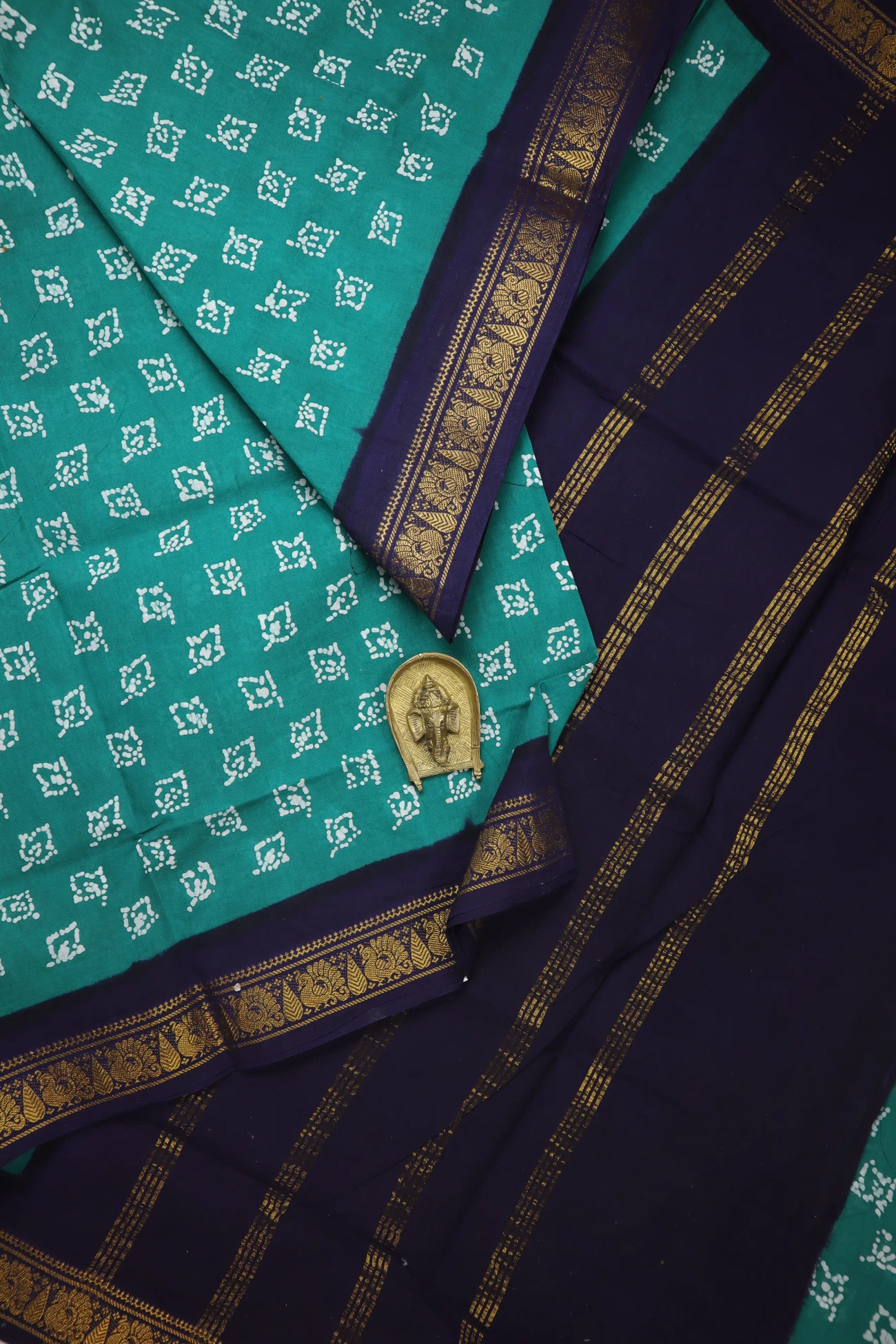 teal-peacock-madurai-sungudi-saree-ss006330-a