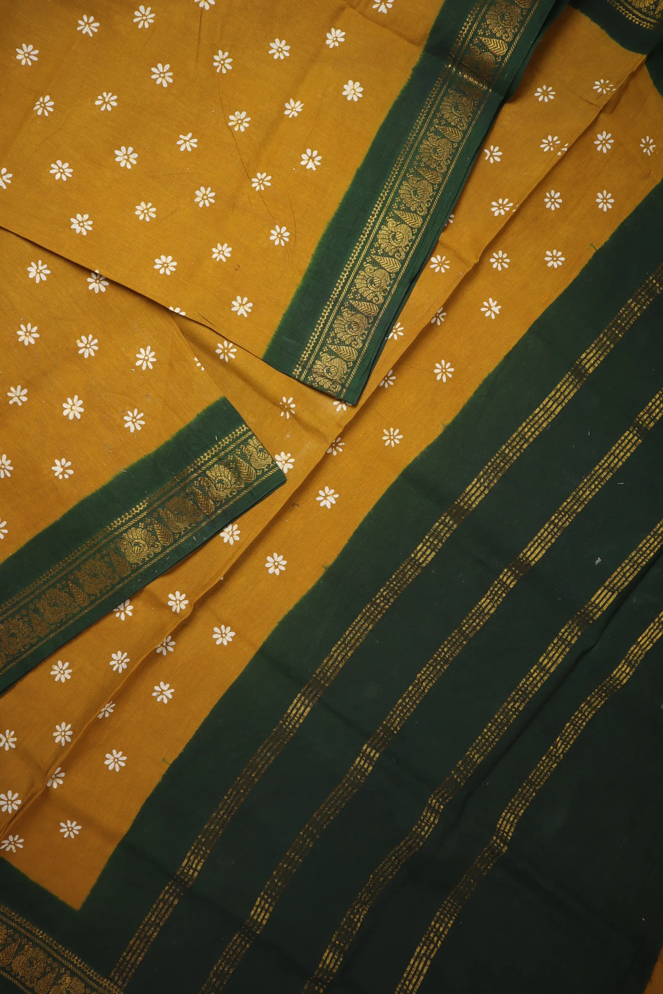 mustard-peacock-madurai-sungudi-saree-ss006353-b