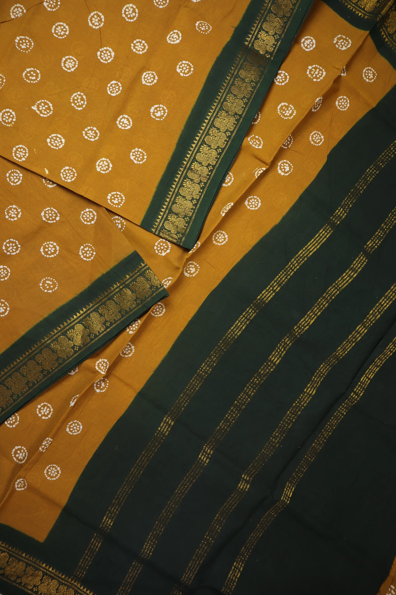 brown-peacock-madurai-sungudi-saree-ss006325-b