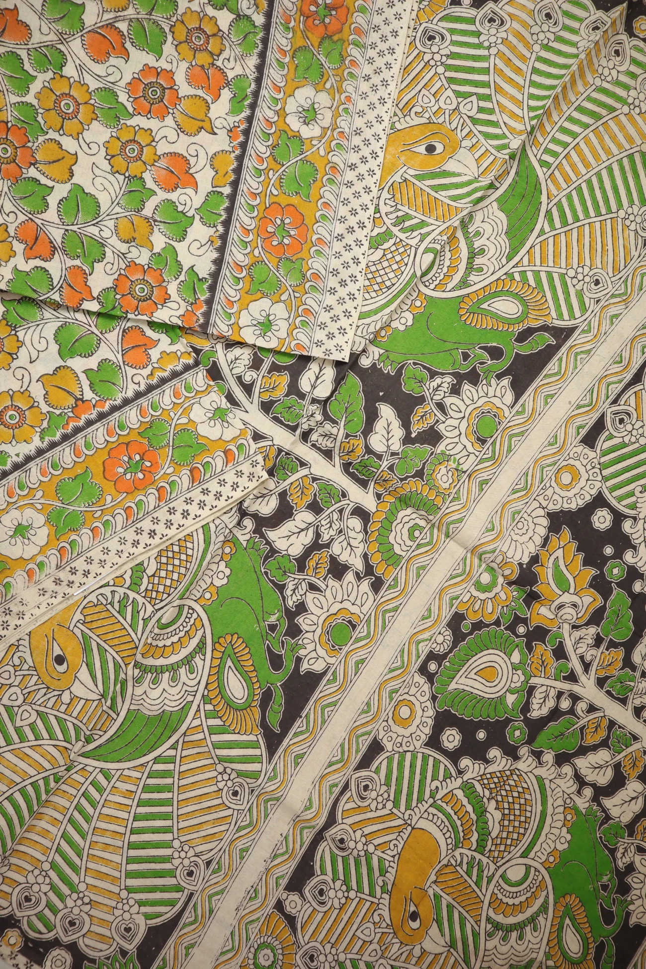 off-white-flower-kalamkari-saree-kk001325-b