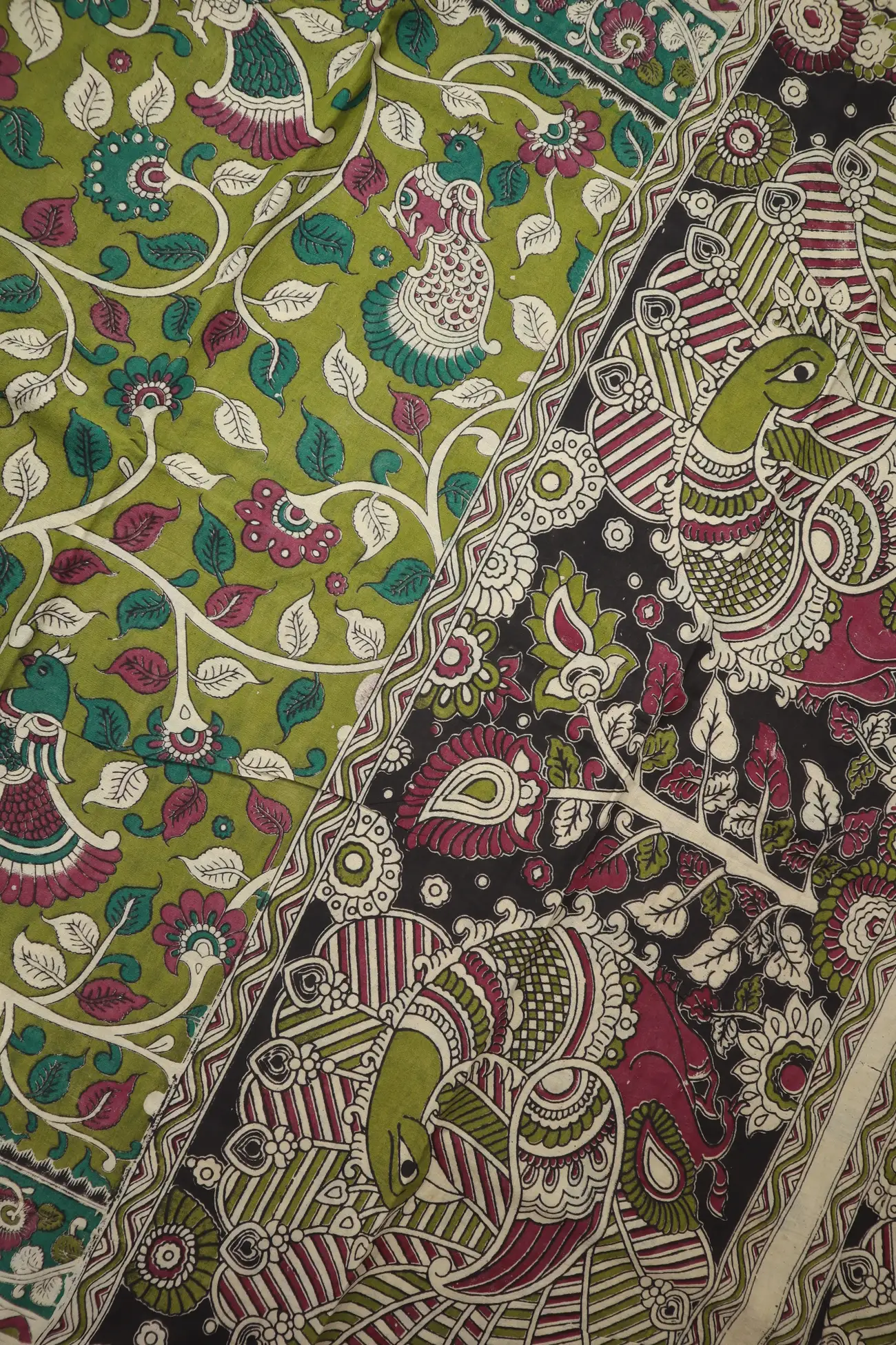 green-peacock-kalamkari-saree-kk001337-c