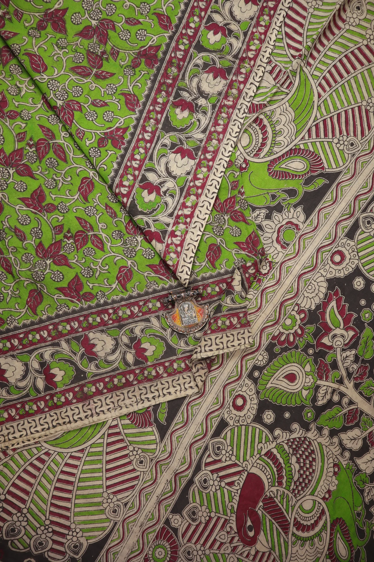 green-flower-kalamkari-saree-kk001401-a