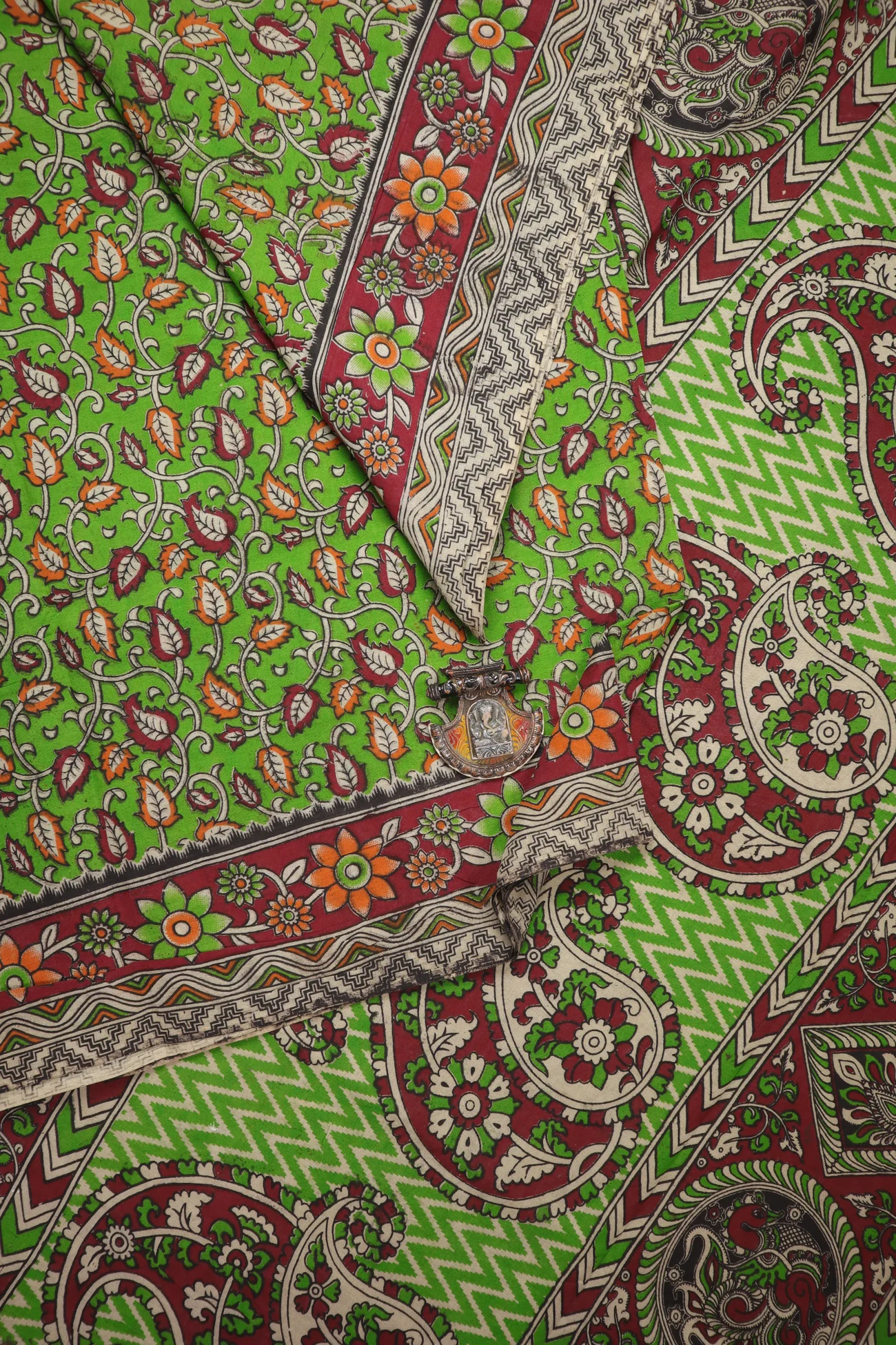 green-flower-kalamkari-saree-kk001397-a