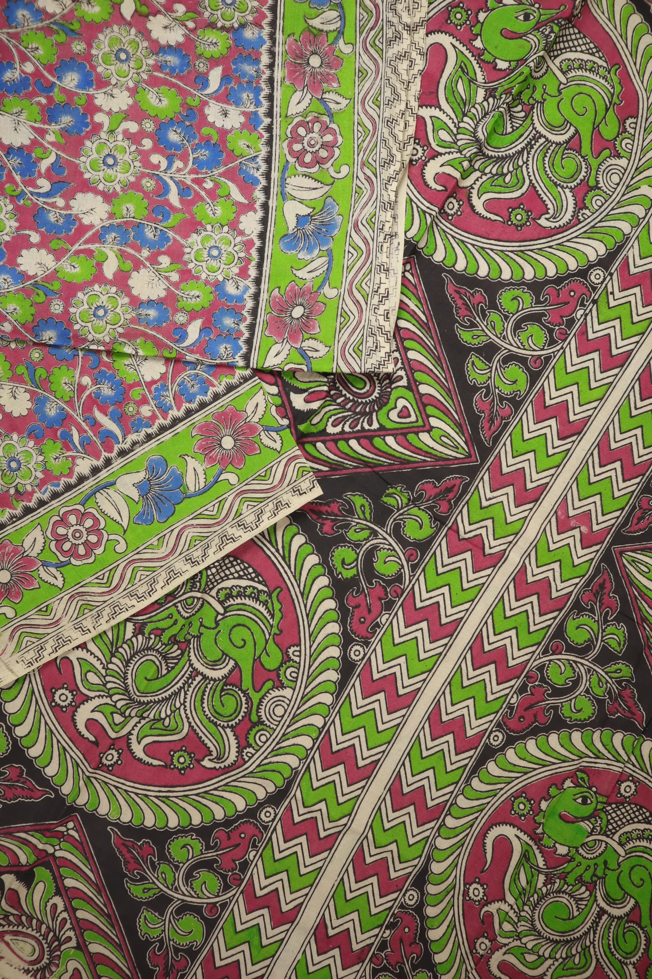 pink-flower-kalamkari-saree-kk001398-b