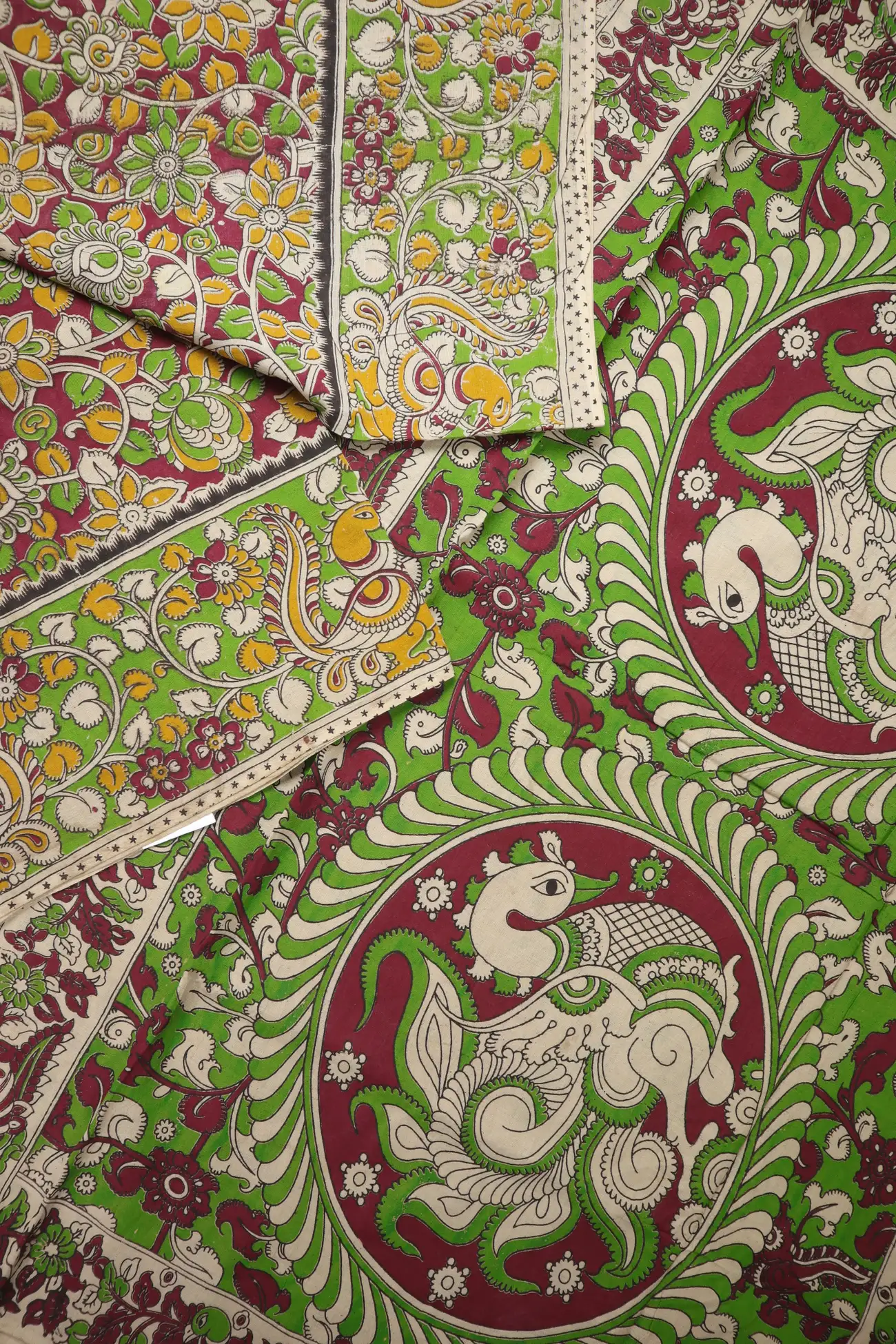magenta-flower-peacock-kalamkari-saree-kk001341-b